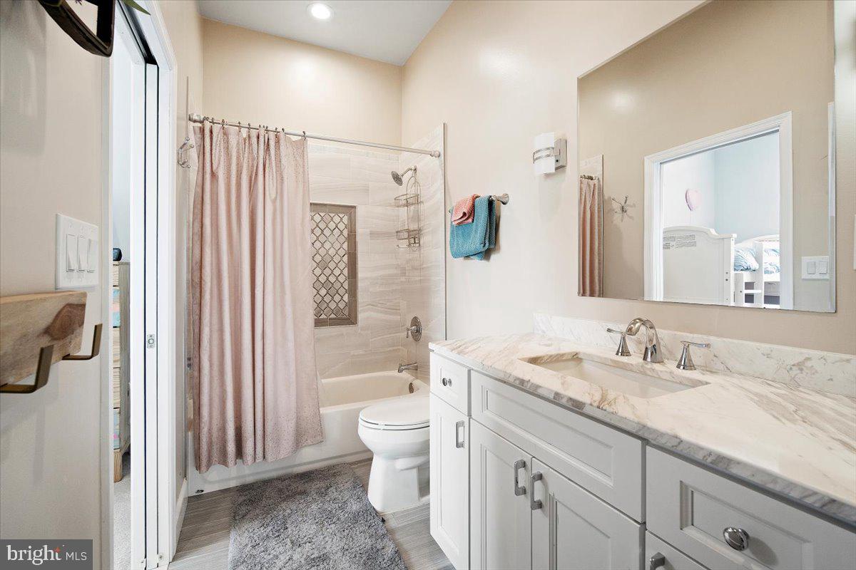 FAIR OAKS - Residential