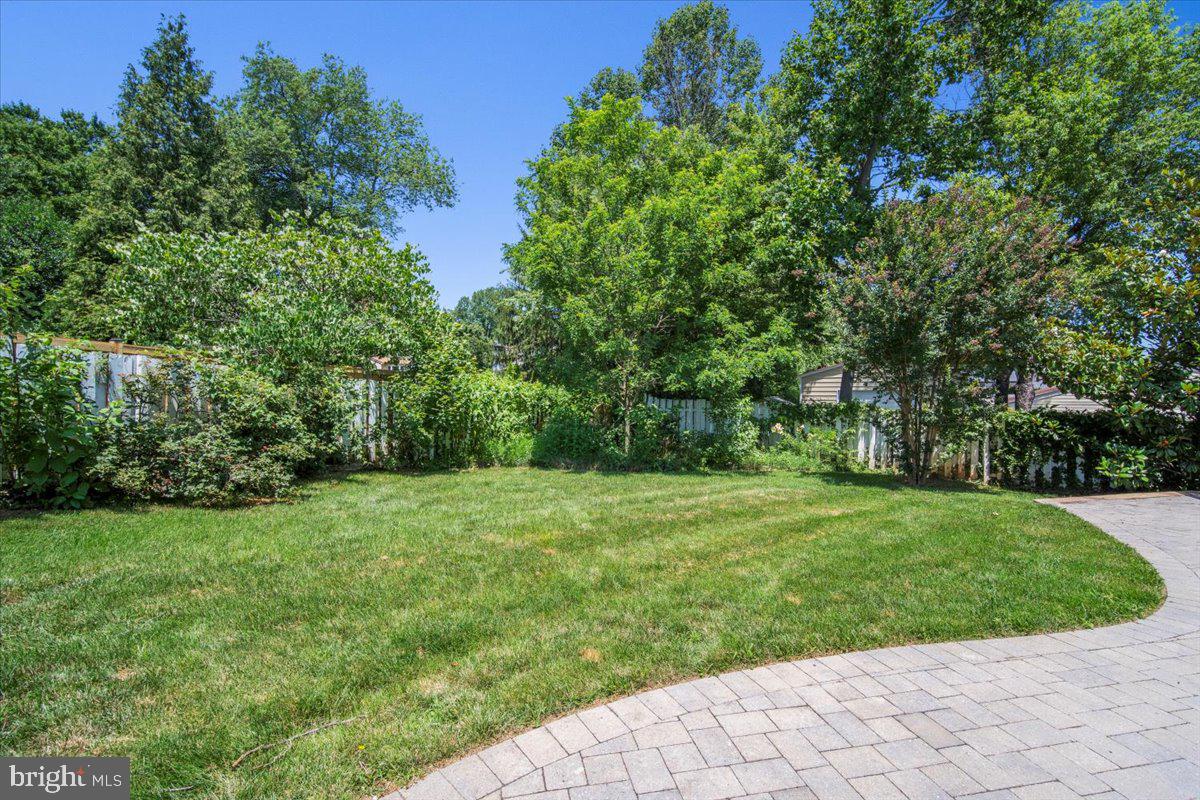 FAIR OAKS - Residential