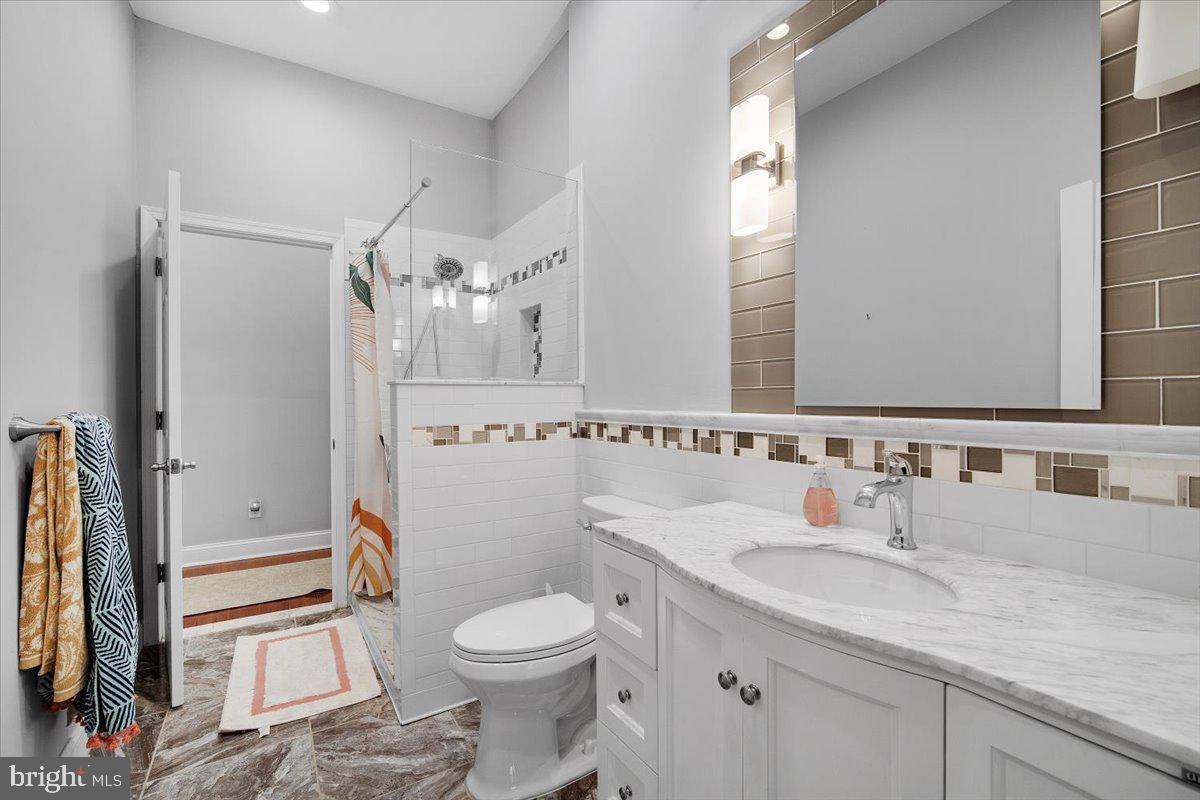 FAIR OAKS - Residential