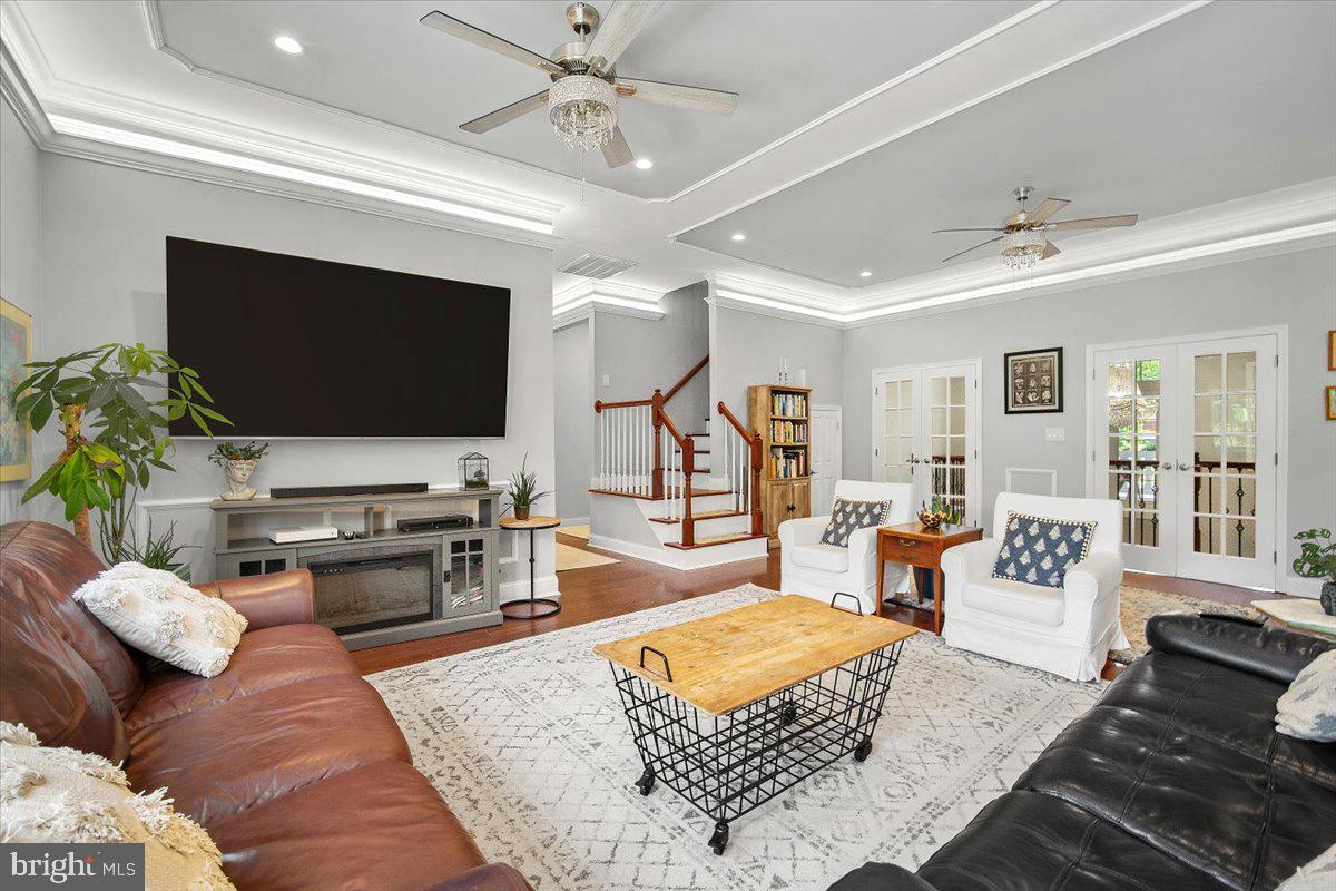 FAIR OAKS - Residential