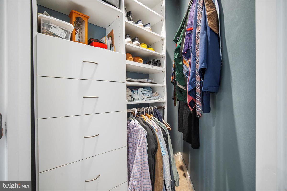 FAIR OAKS - Residential