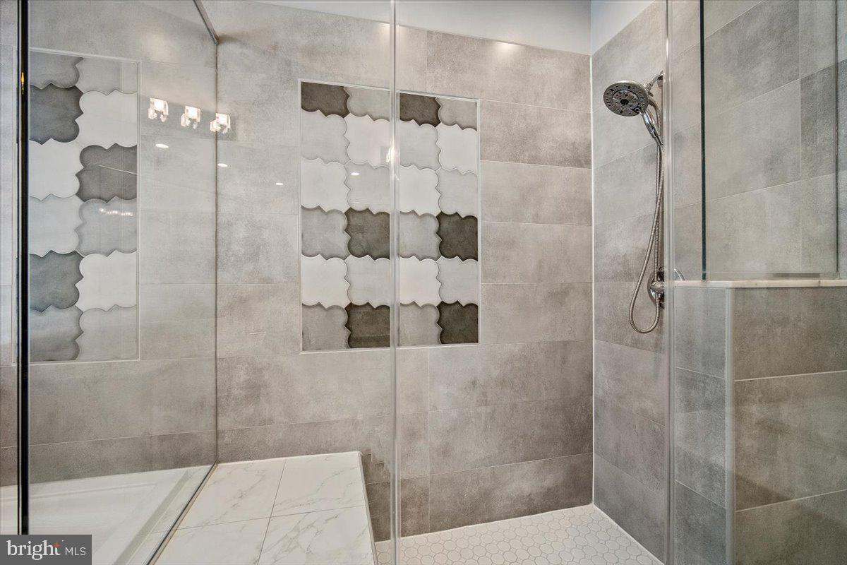 FAIR OAKS - Residential