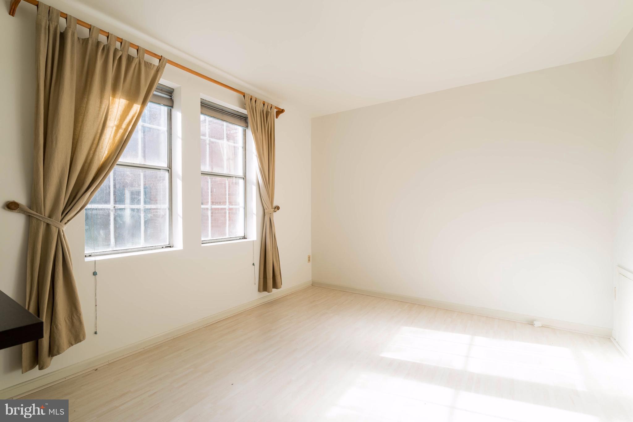 COLONIAL VILLAGE - Residential Lease