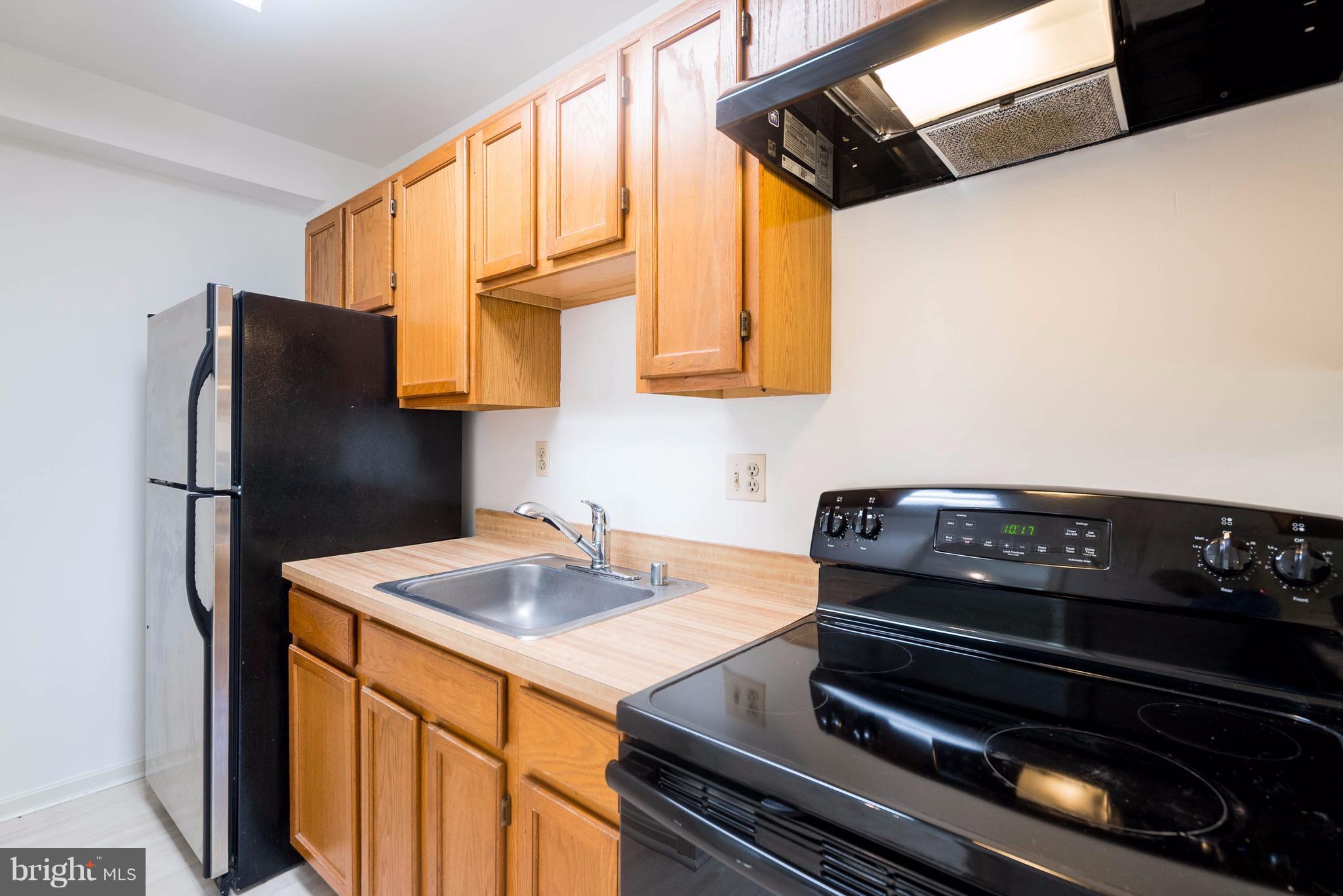 COLONIAL VILLAGE - Residential Lease