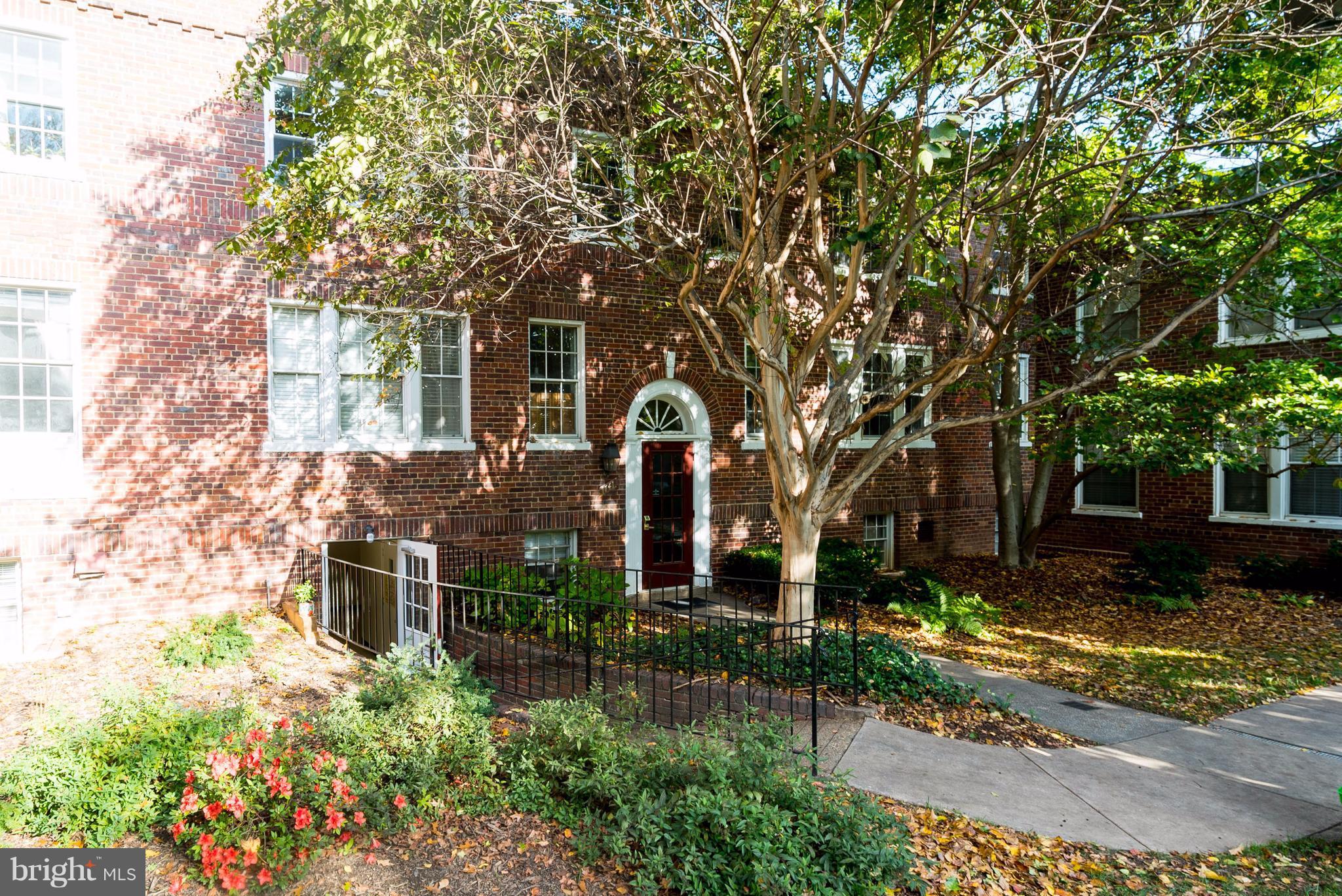 COLONIAL VILLAGE - Residential Lease