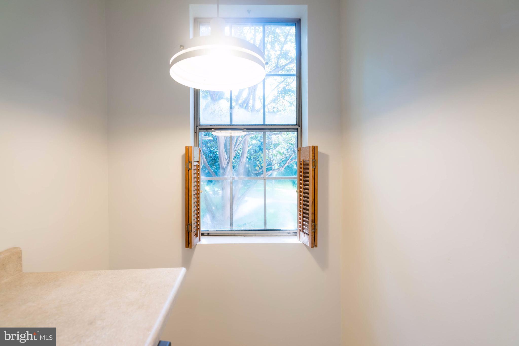 COLONIAL VILLAGE - Residential Lease