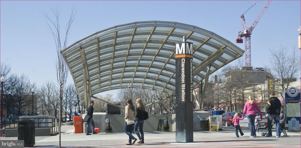 COLONIAL VILLAGE - Residential Lease