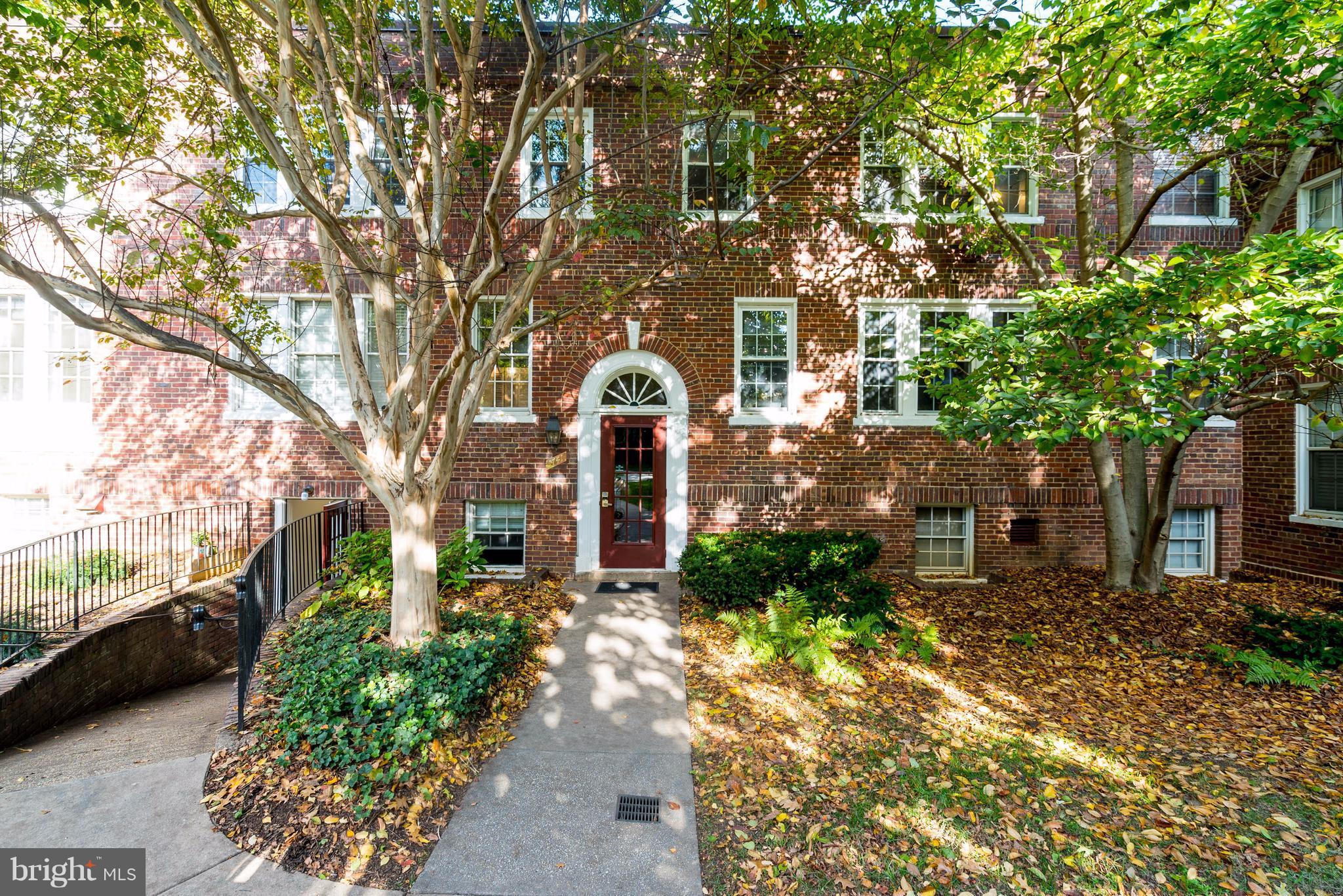 COLONIAL VILLAGE - Residential Lease