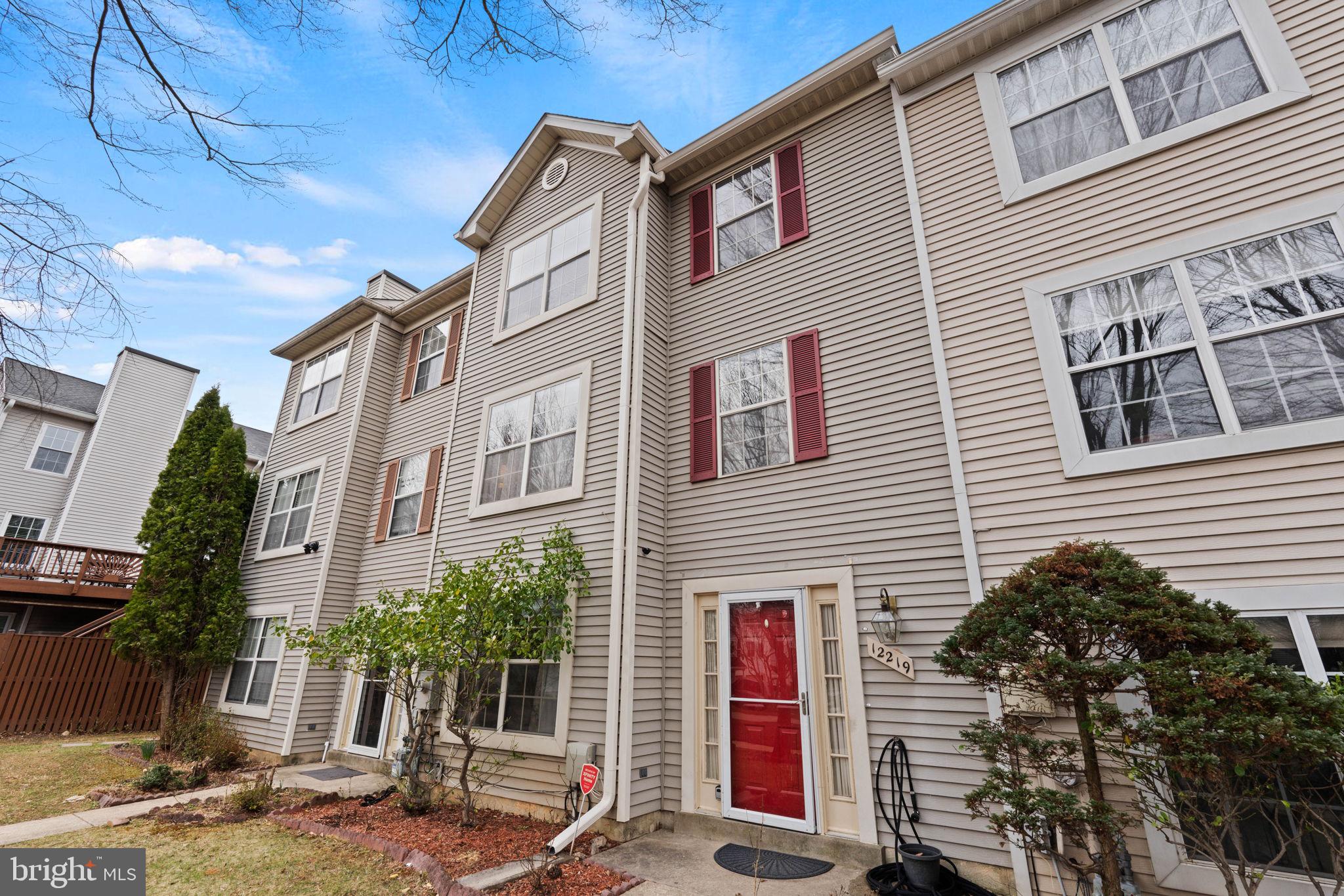 VILLAGE OF HICKORY RIDGE - Residential