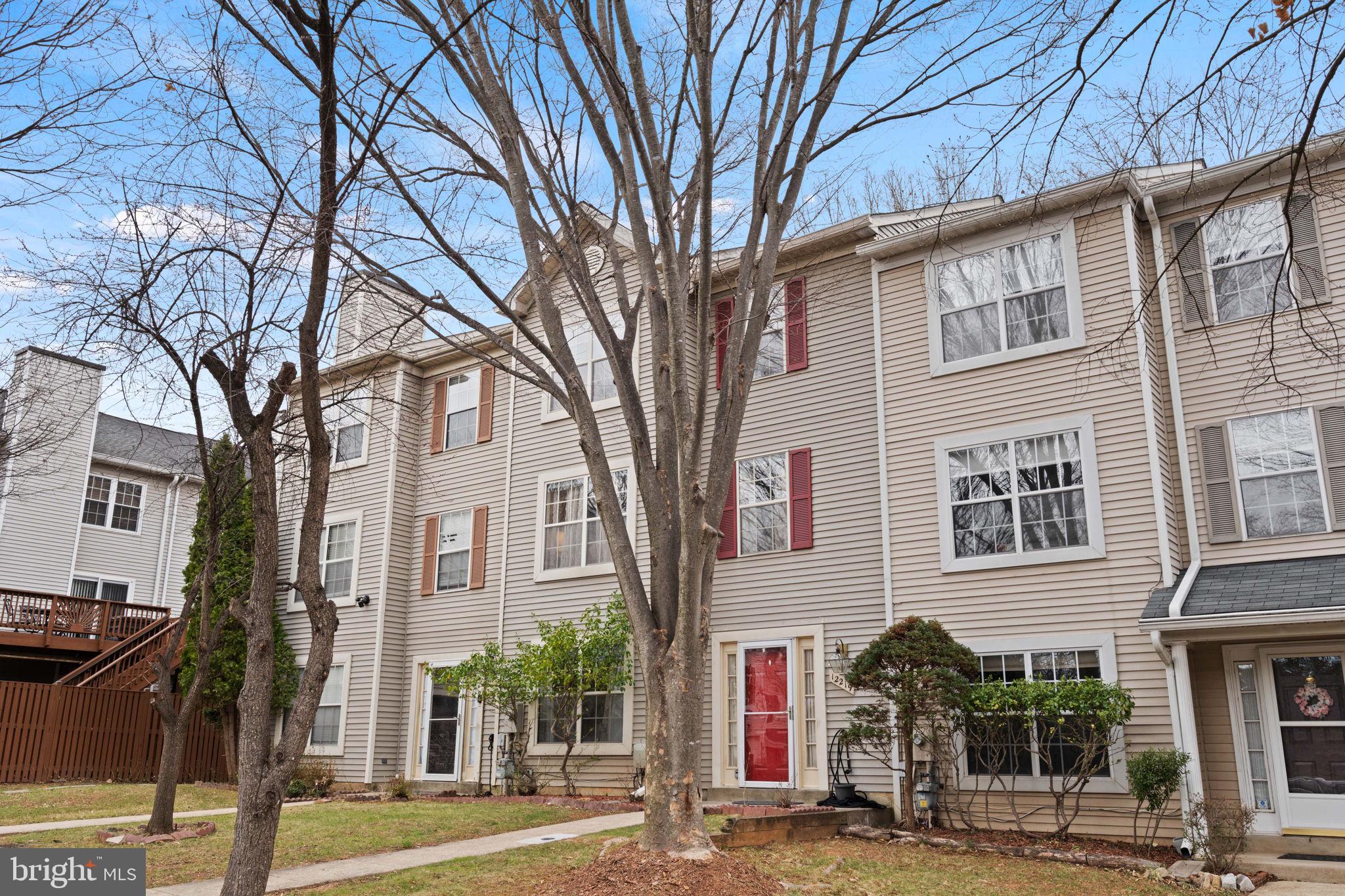 VILLAGE OF HICKORY RIDGE - Residential