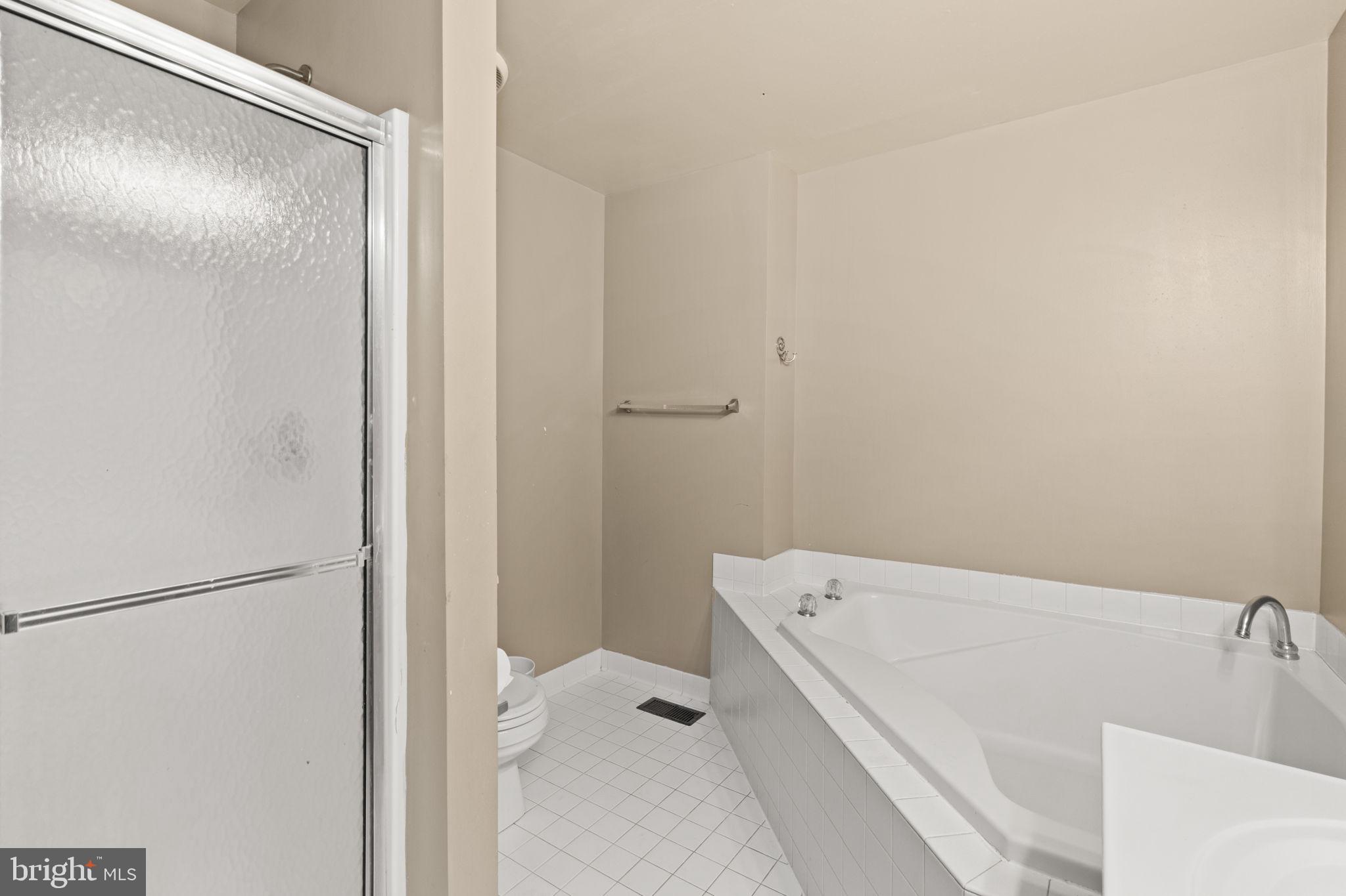 VILLAGE OF HICKORY RIDGE - Residential