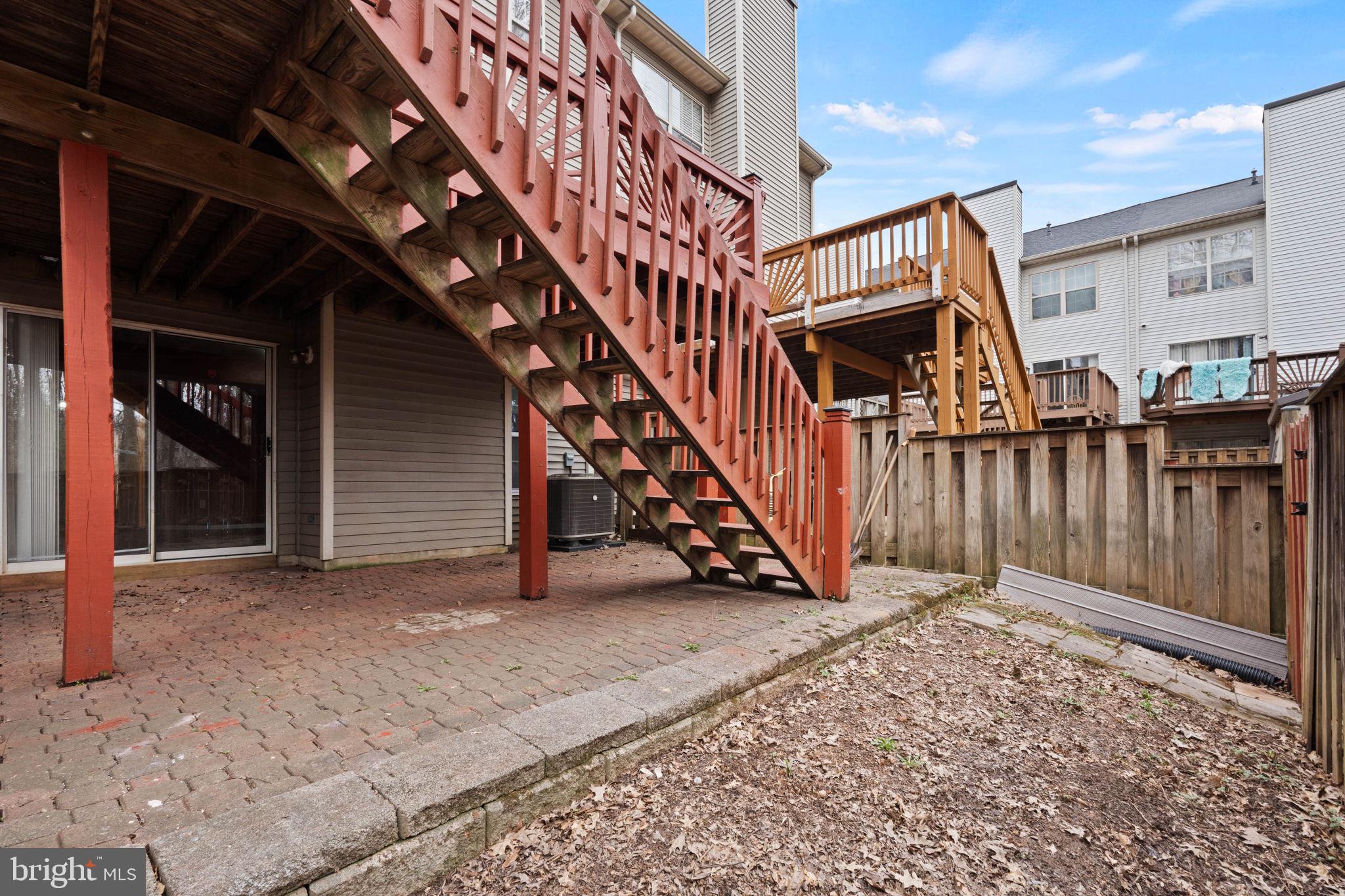 VILLAGE OF HICKORY RIDGE - Residential