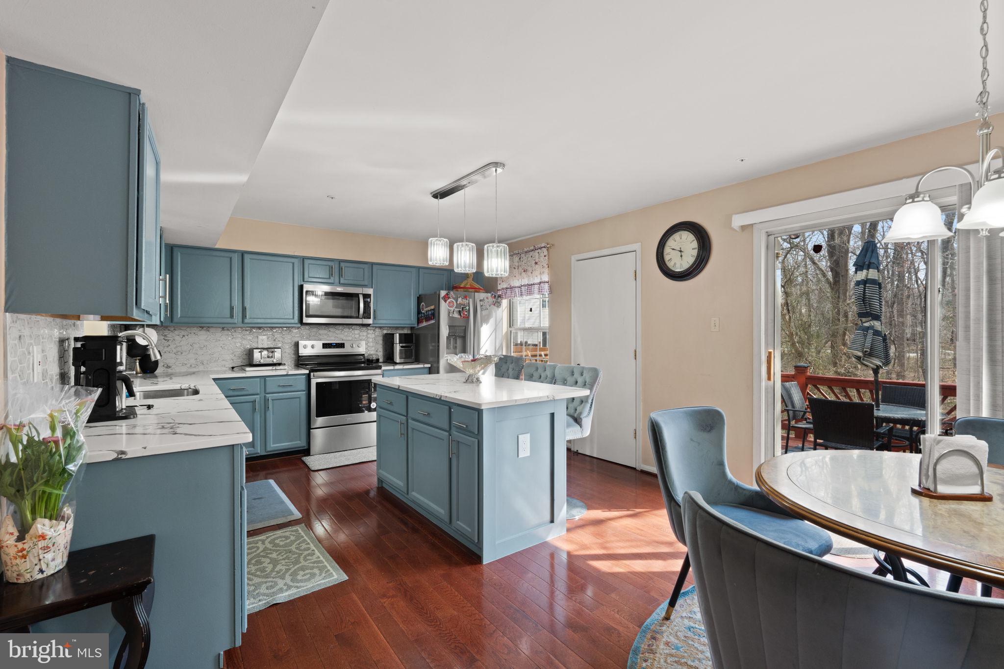 VILLAGE OF HICKORY RIDGE - Residential