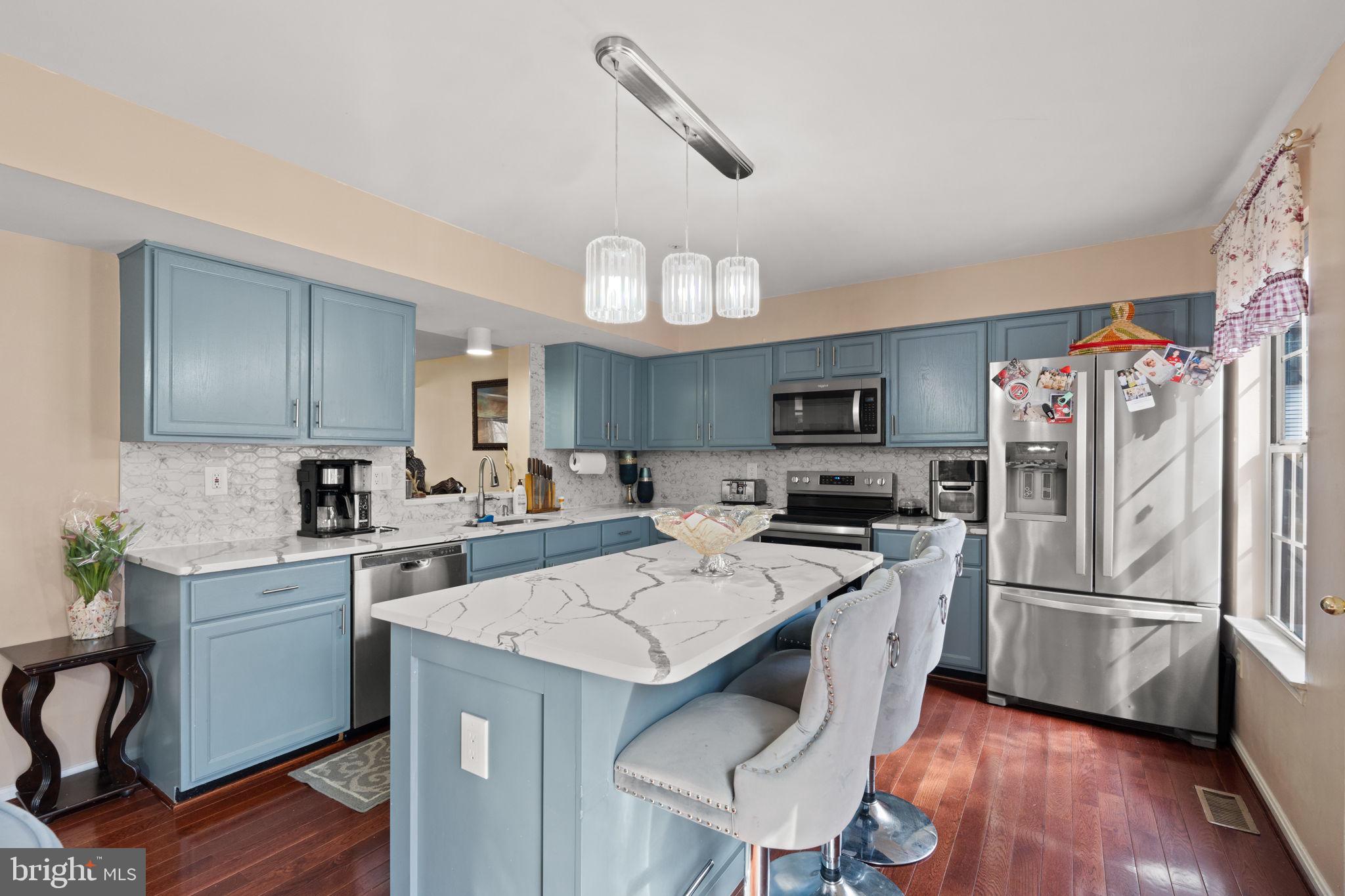 VILLAGE OF HICKORY RIDGE - Residential