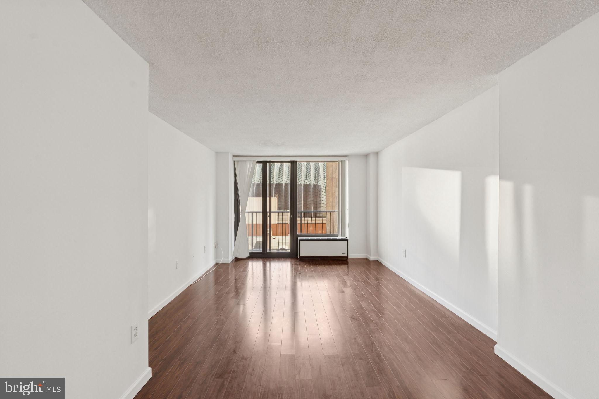 1420 LOCUST STREET 7L