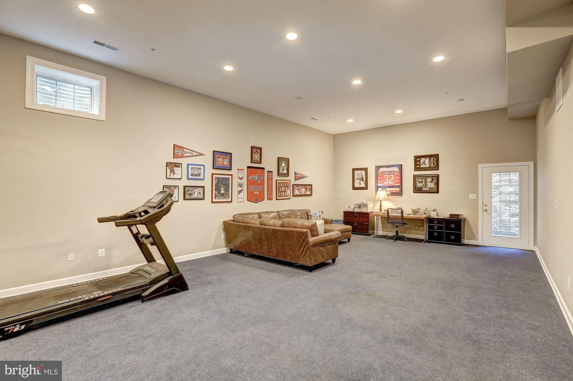 ALTA VISTA TERRACE - Residential