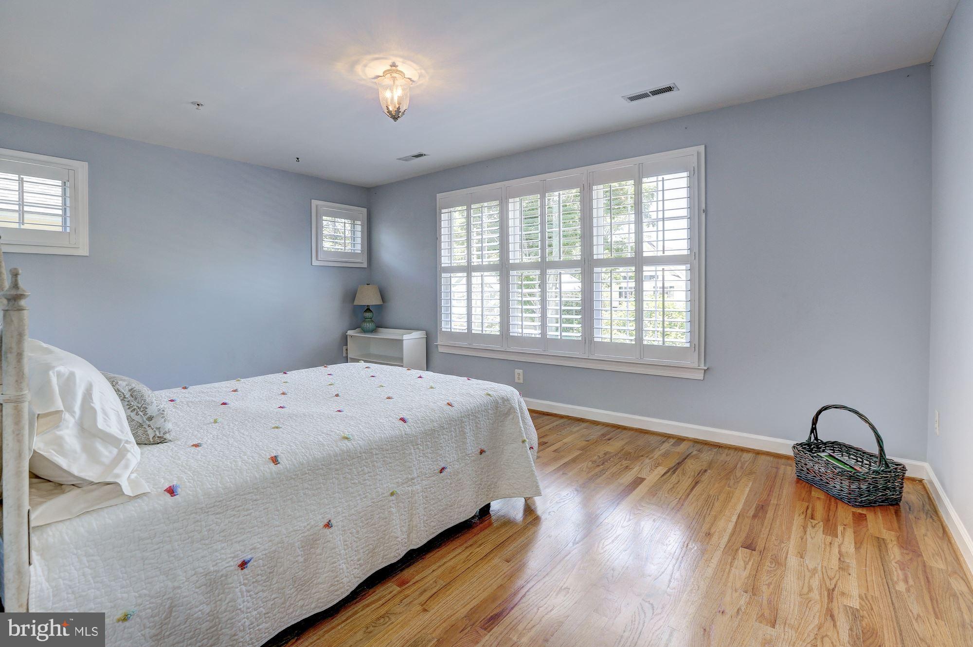 ALTA VISTA TERRACE - Residential