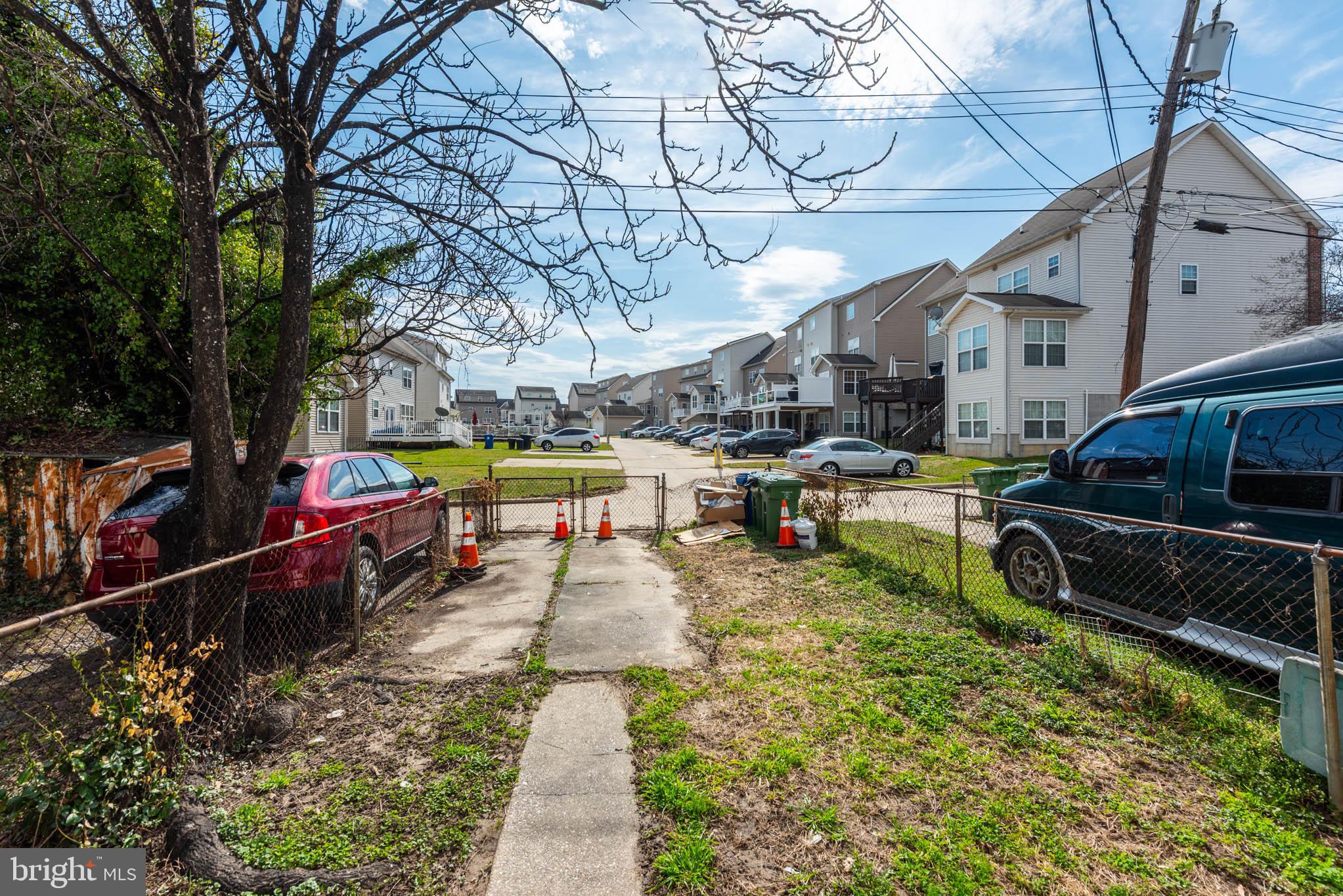 FRANKFORD - Residential Lease