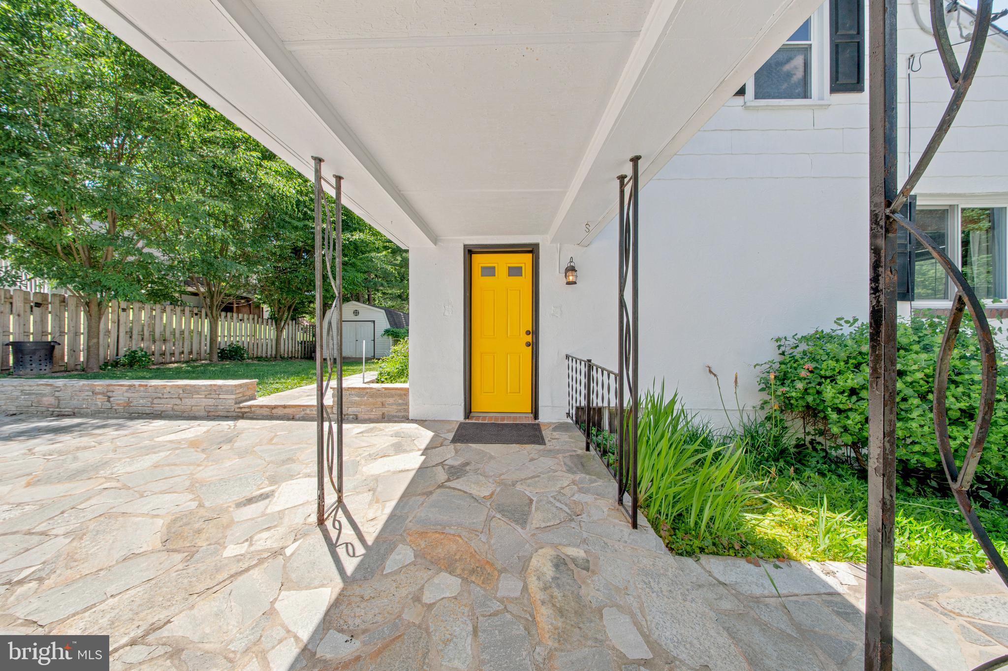 9945 HILLTOP DRIVE