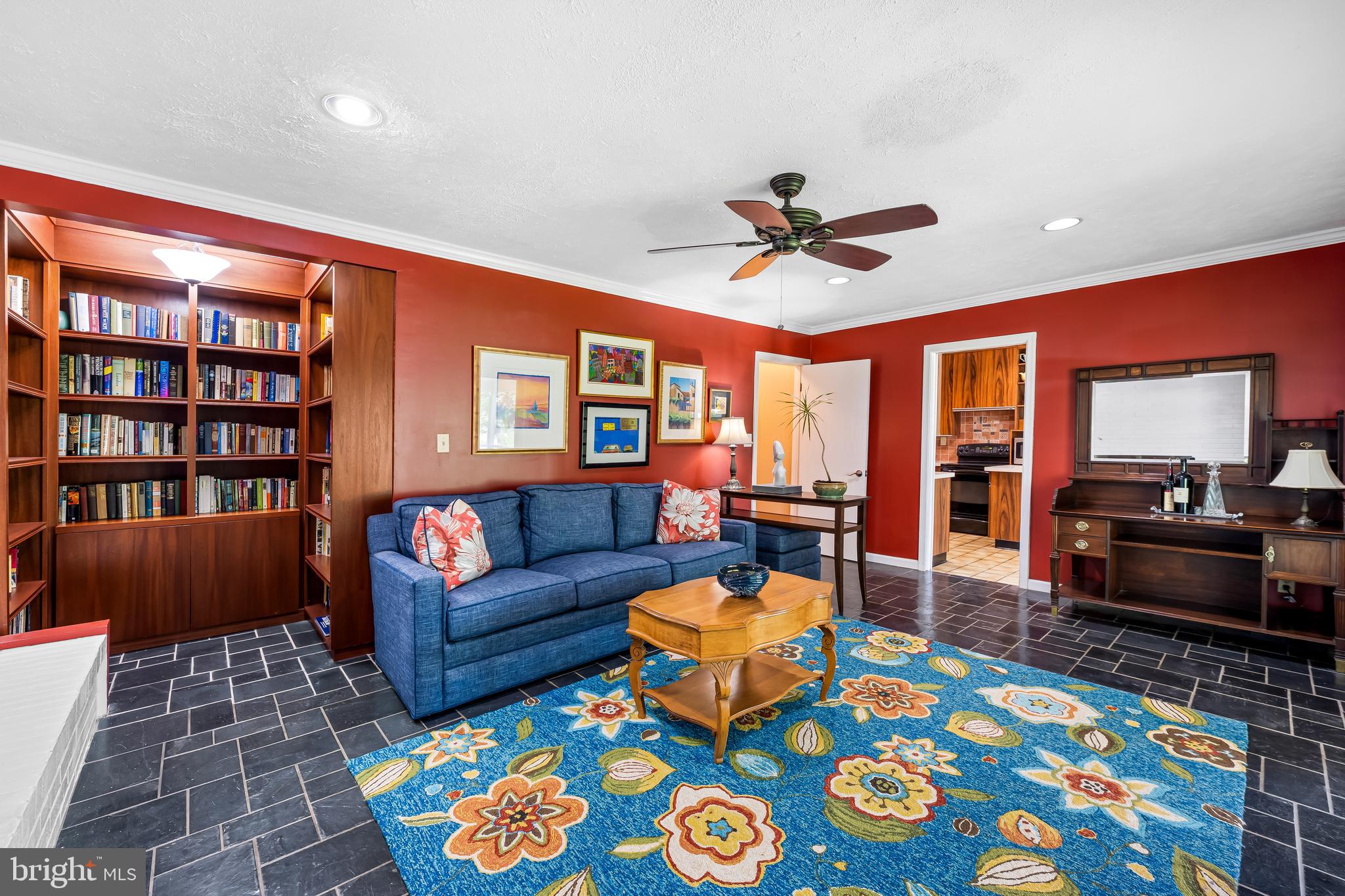 DUMBARTON HEIGHTS - Residential