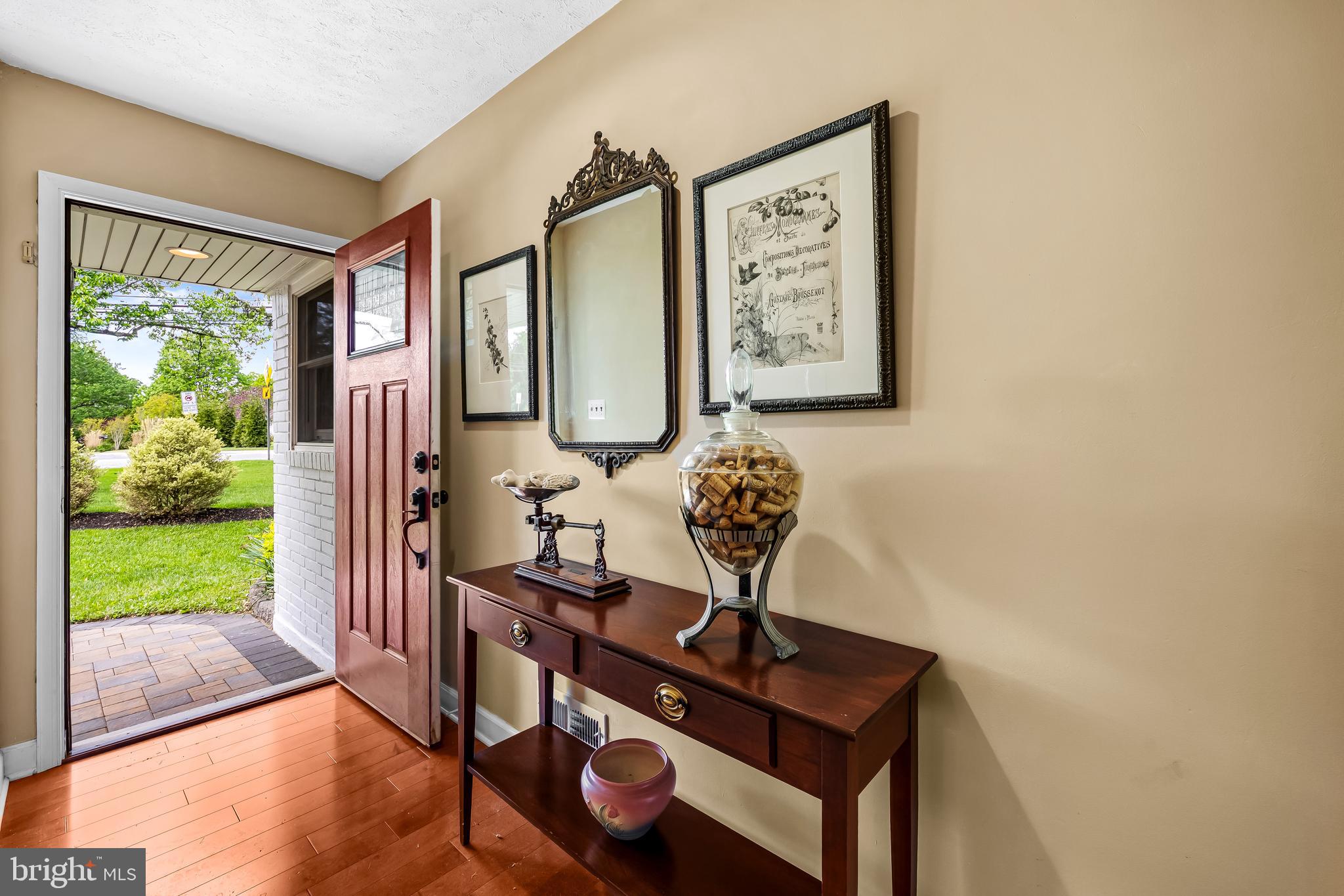 DUMBARTON HEIGHTS - Residential