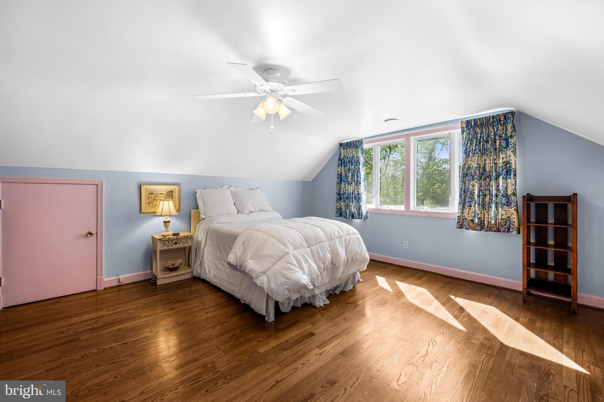DUMBARTON HEIGHTS - Residential