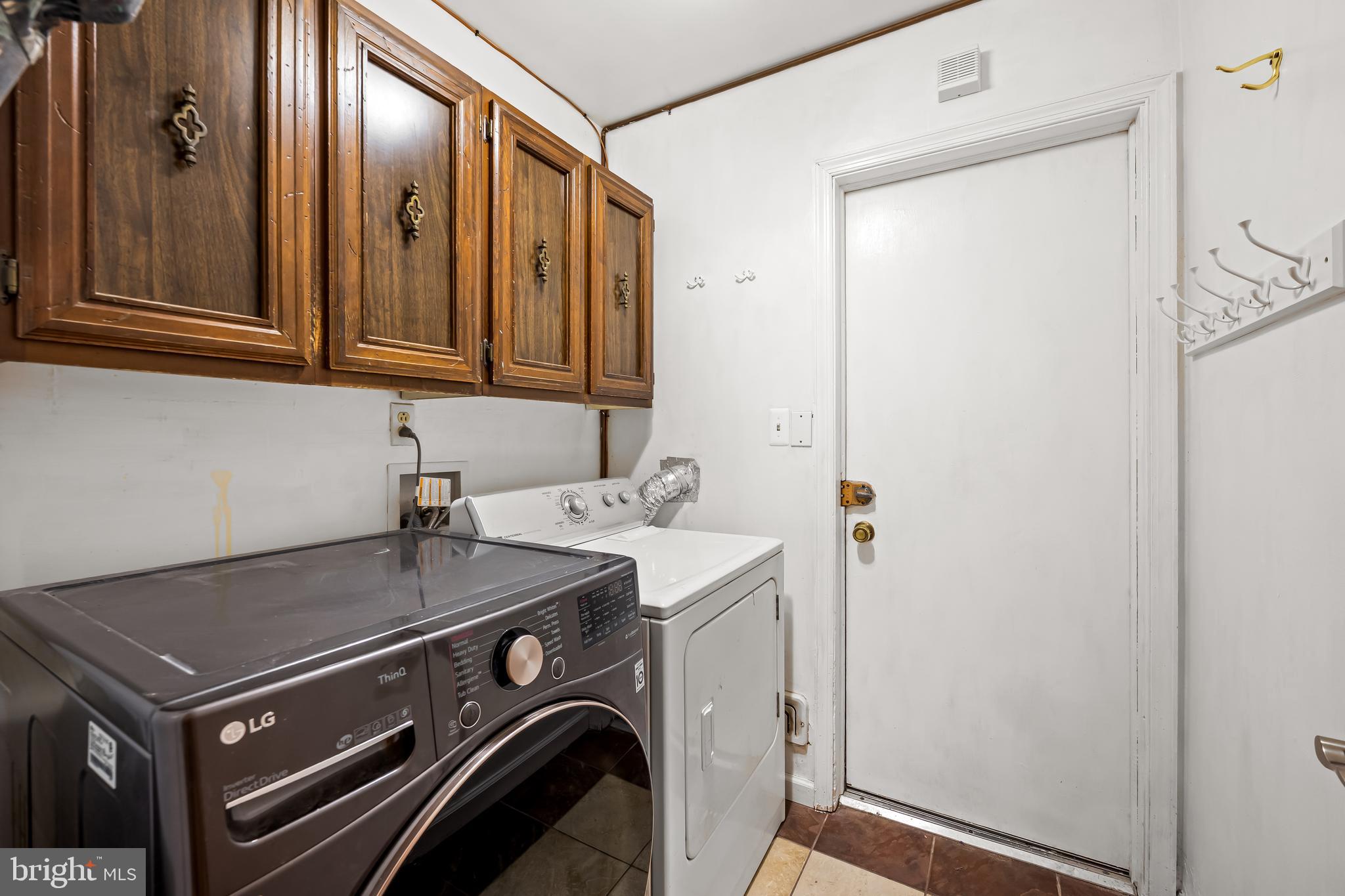 DUMBARTON HEIGHTS - Residential