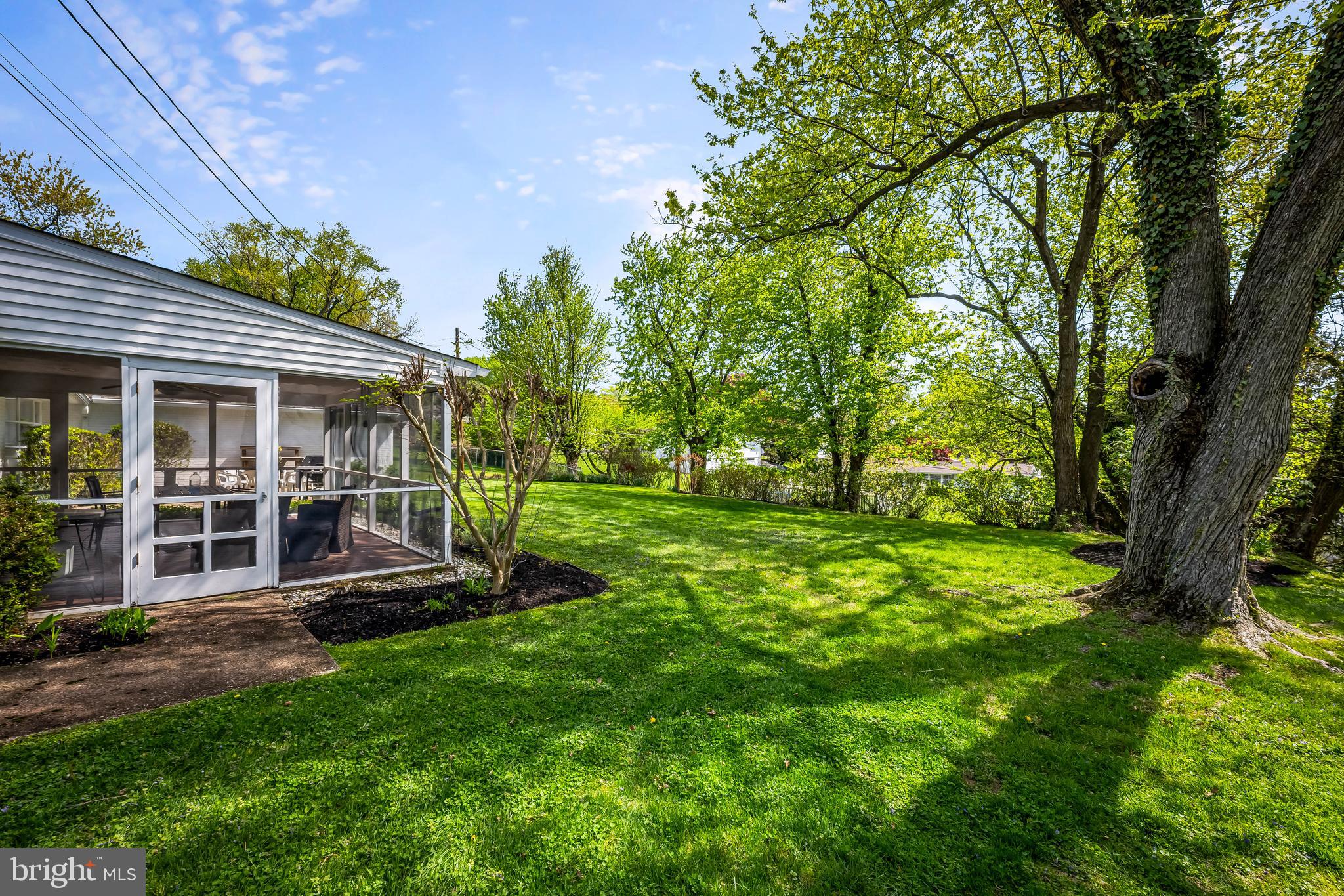 DUMBARTON HEIGHTS - Residential