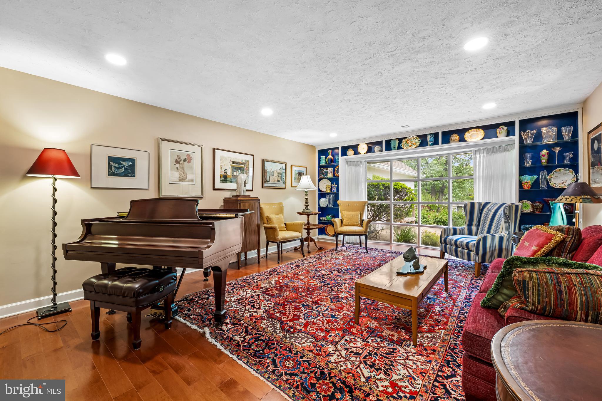 DUMBARTON HEIGHTS - Residential