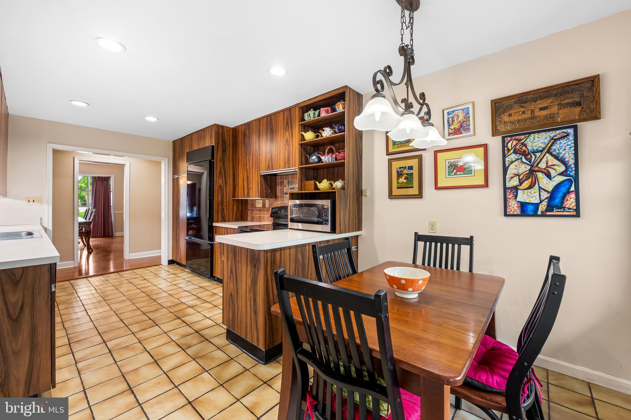DUMBARTON HEIGHTS - Residential