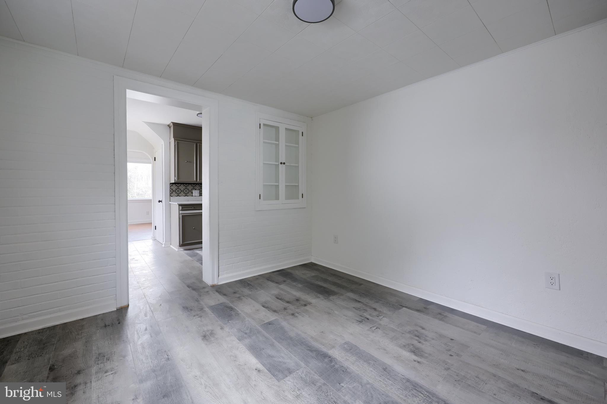 MANOR RIDGE - Residential