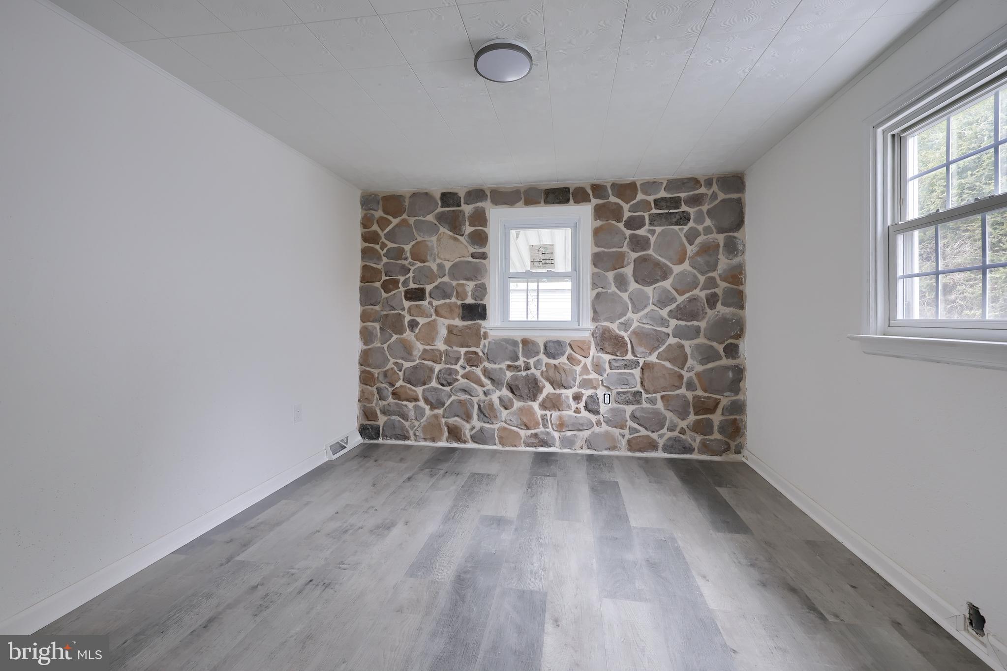 MANOR RIDGE - Residential