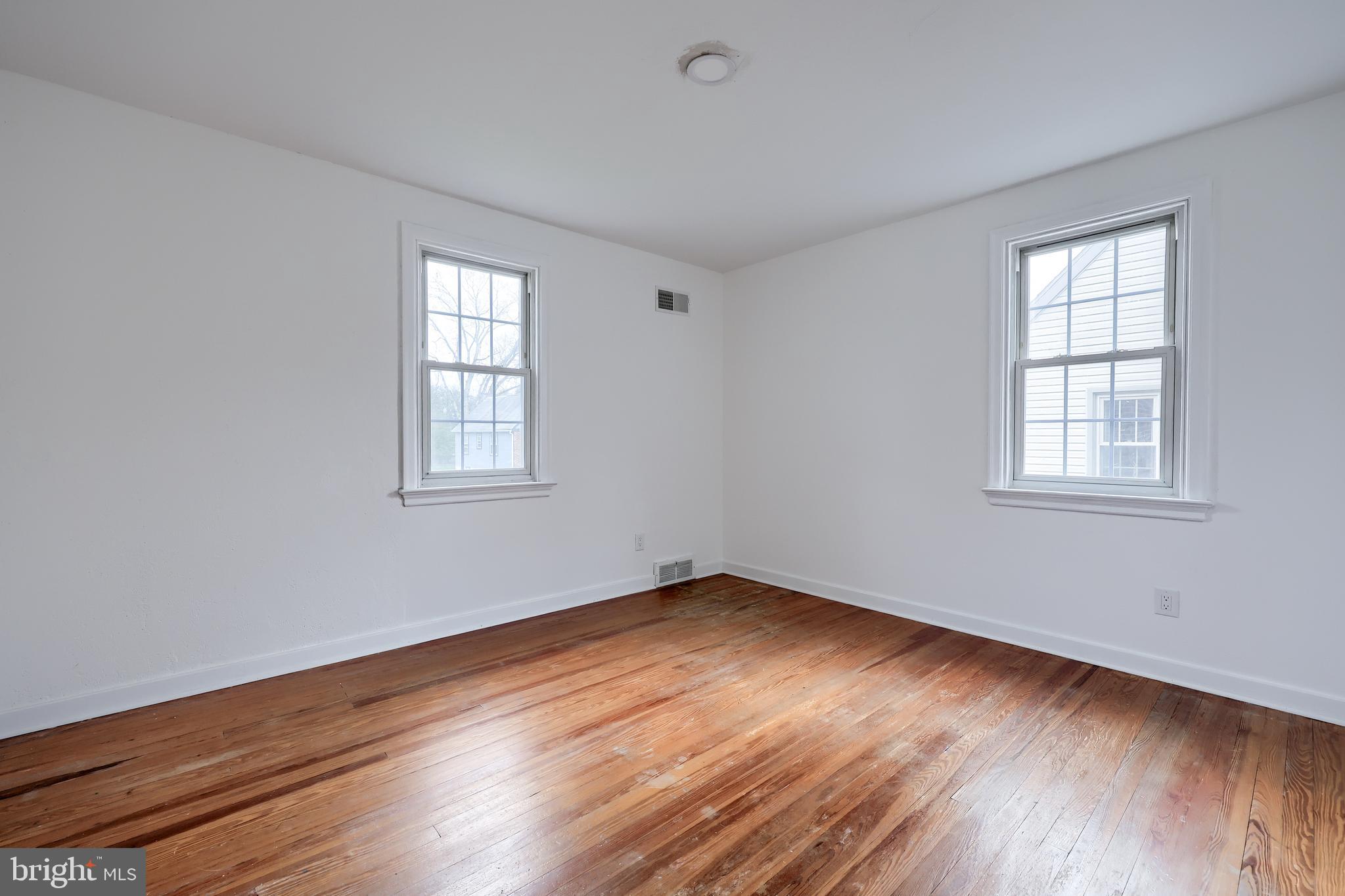 MANOR RIDGE - Residential