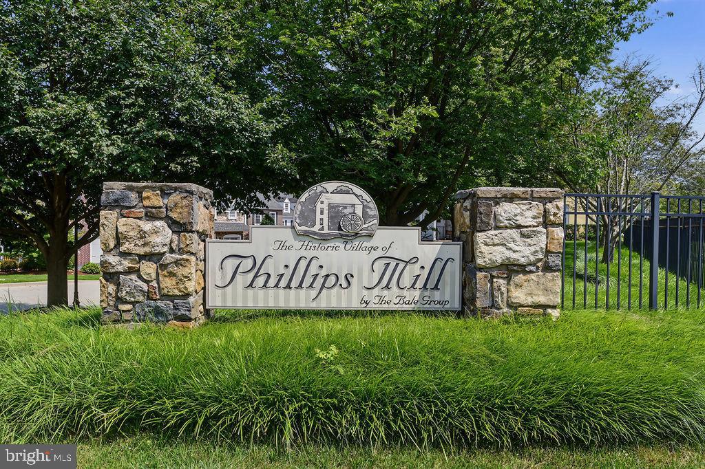 205 PHILLIPS MILL LANE 205