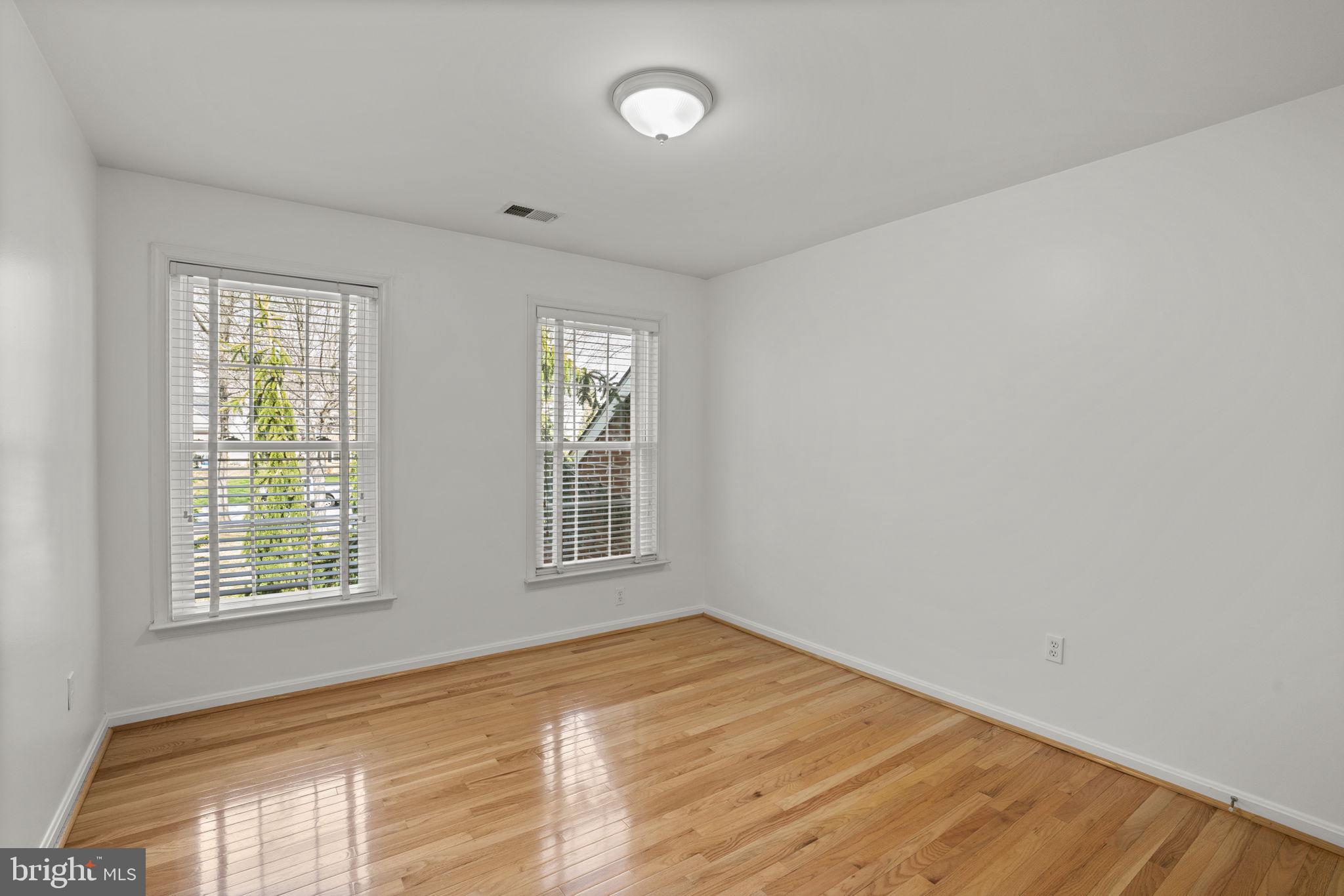 WORTHINGTON RESERVES - Residential