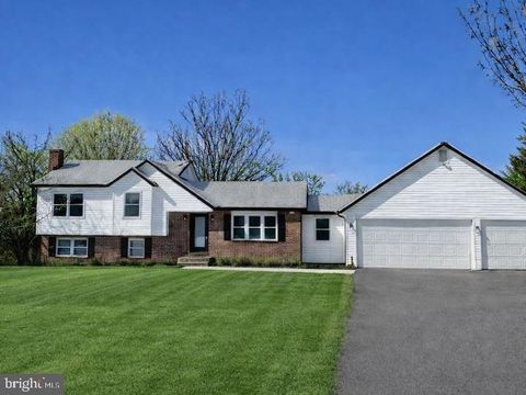 3174 CARDINAL DRIVE WESTMINSTER MD 21157