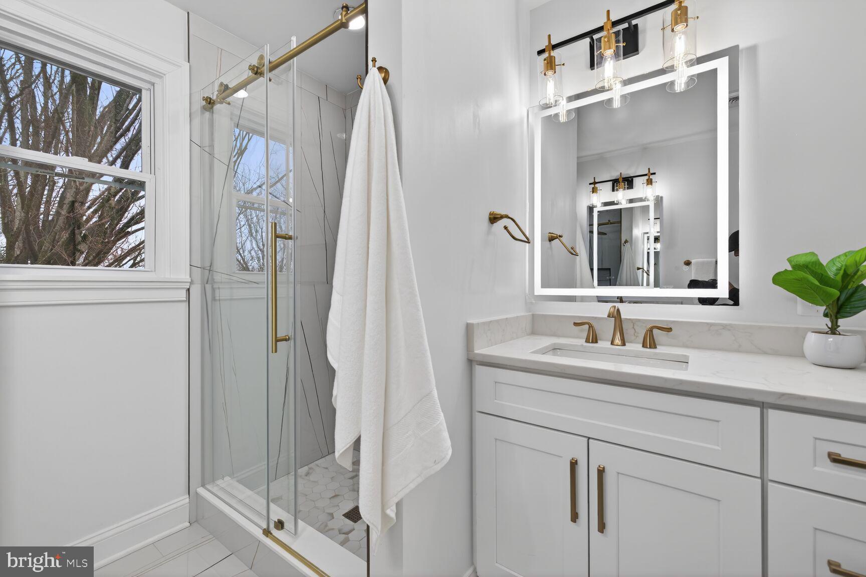 GLENVUE - Residential