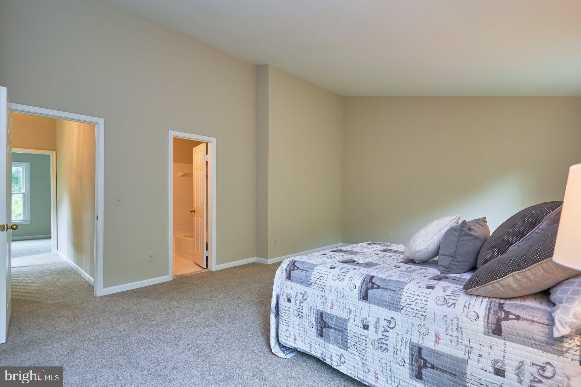 SULLY STATION - Residential