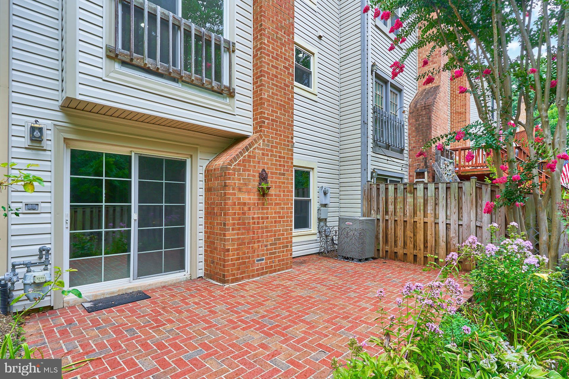 SULLY STATION - Residential