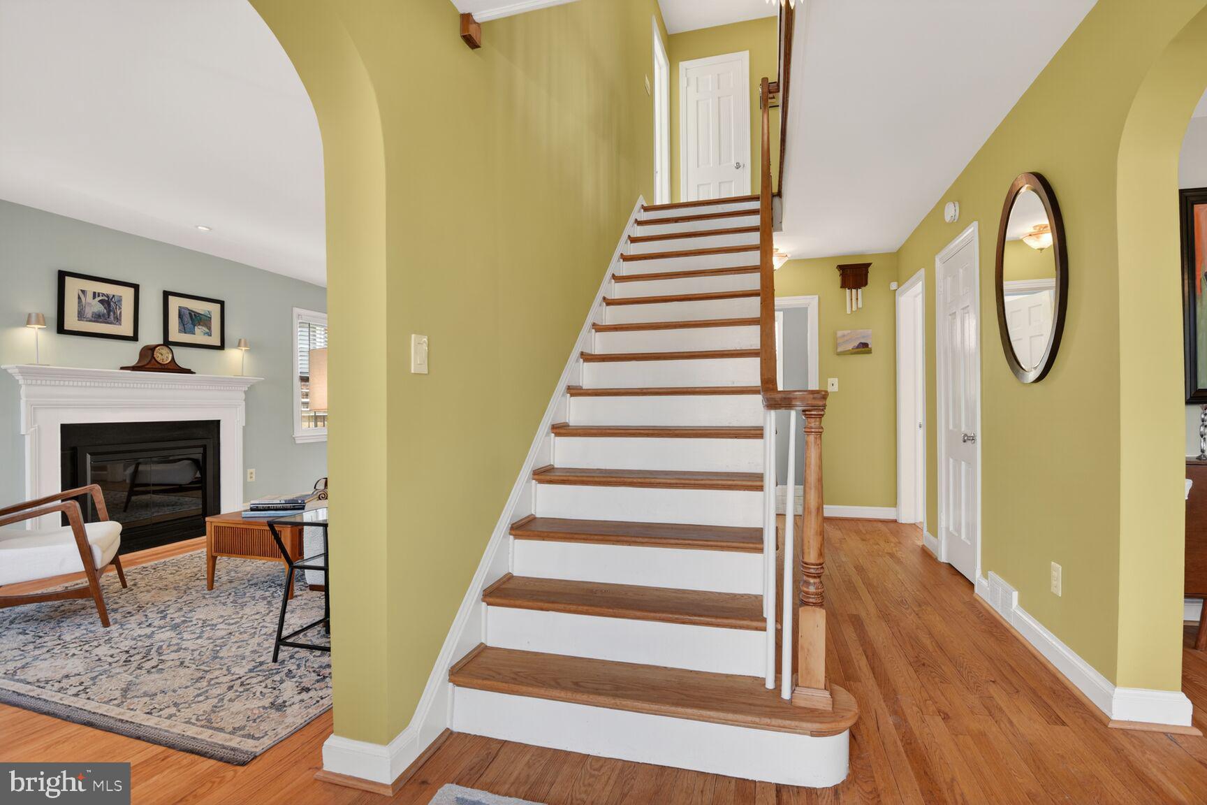 1548 NORTHGATE ROAD NW