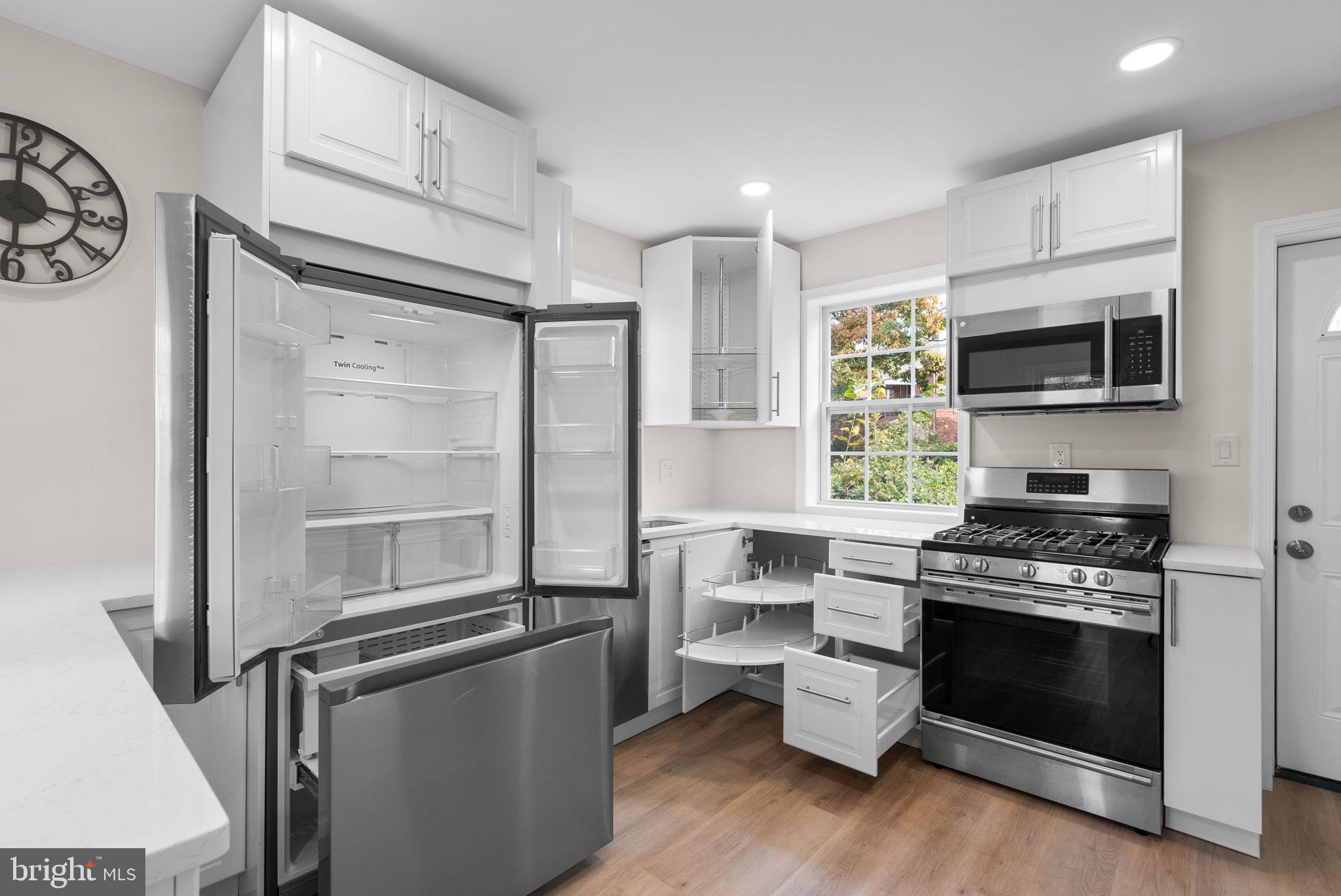 MICHIGAN PARK - Residential