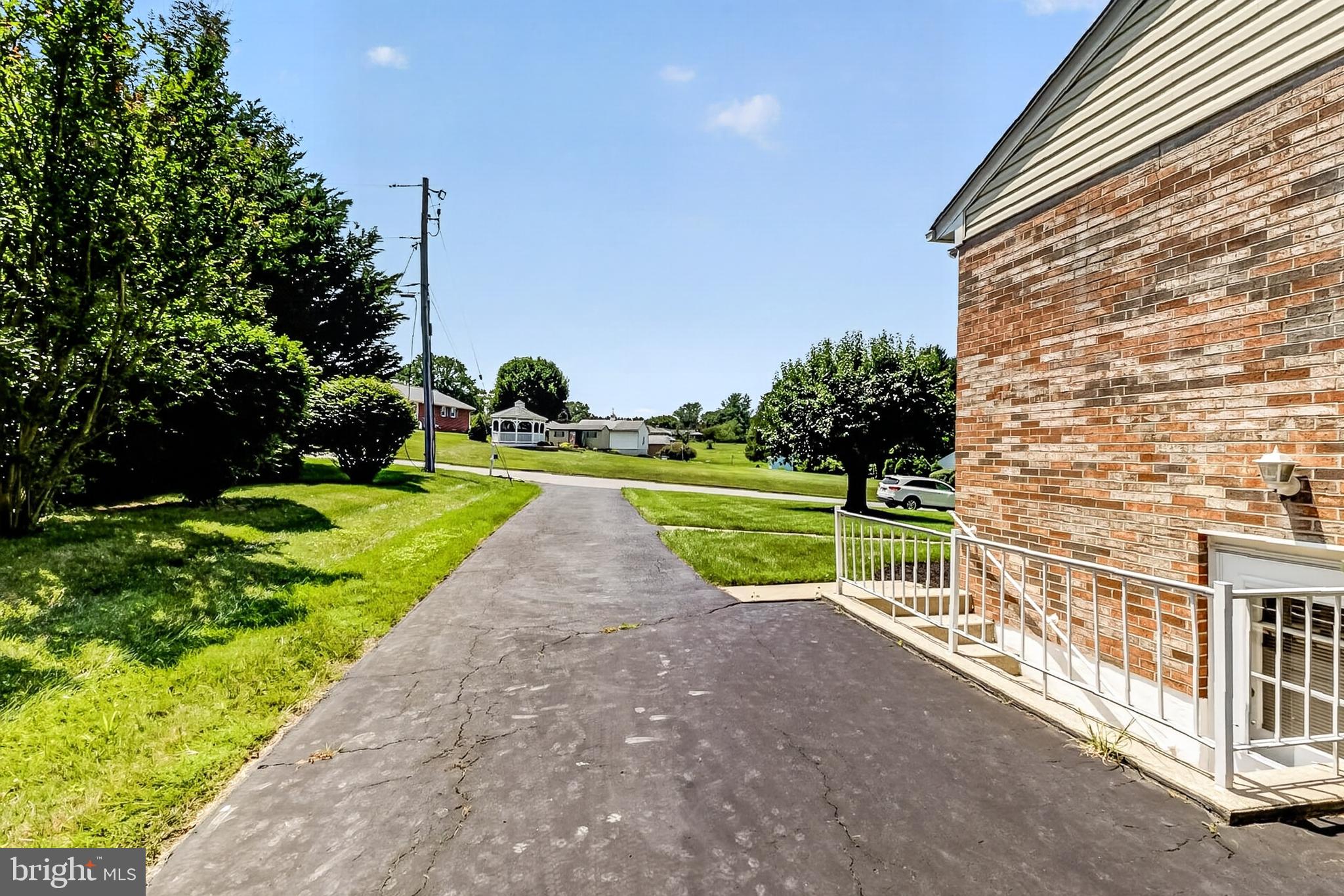 1943 CYPRESS DRIVE