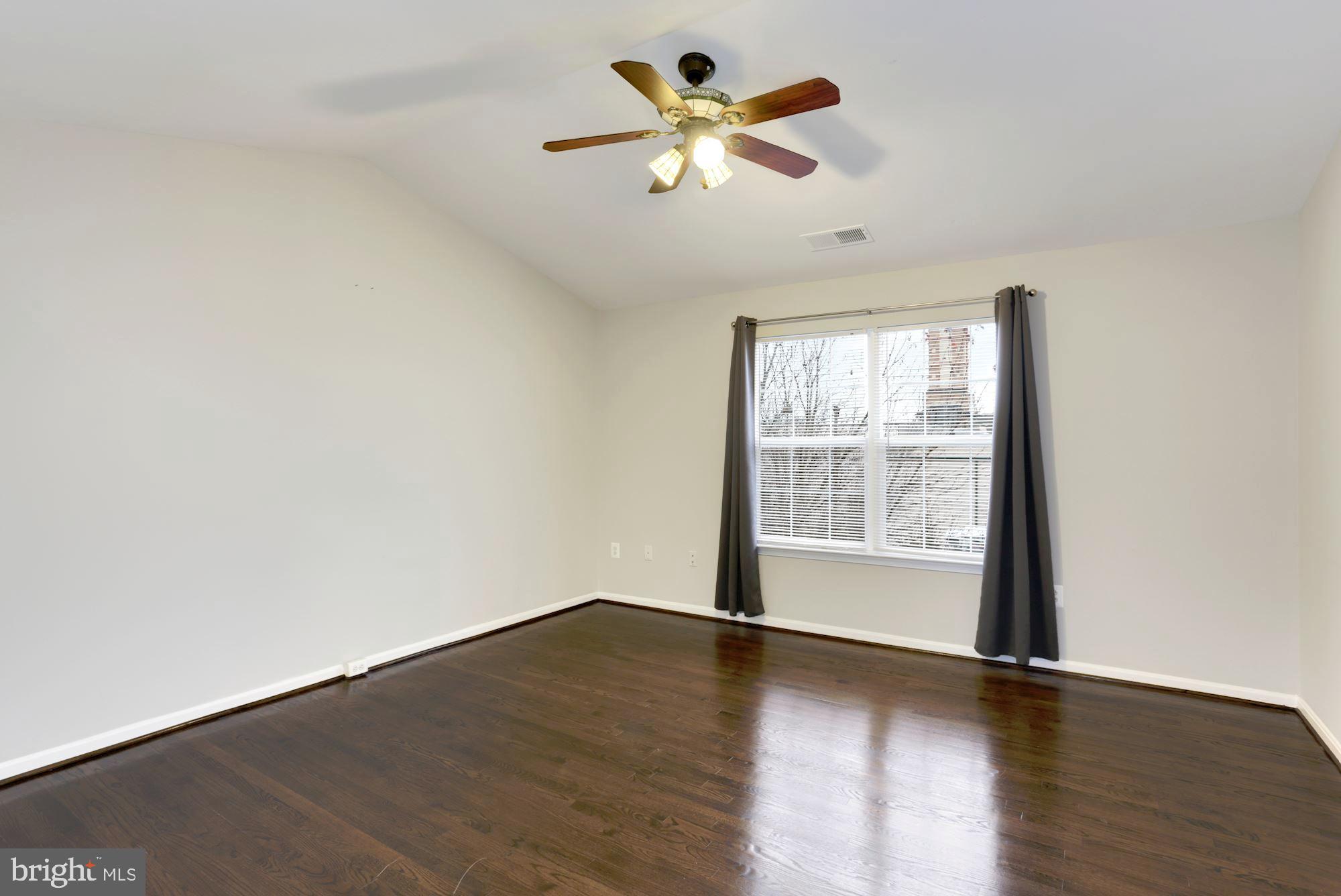 GREAT FALLS CHASE - Residential Lease