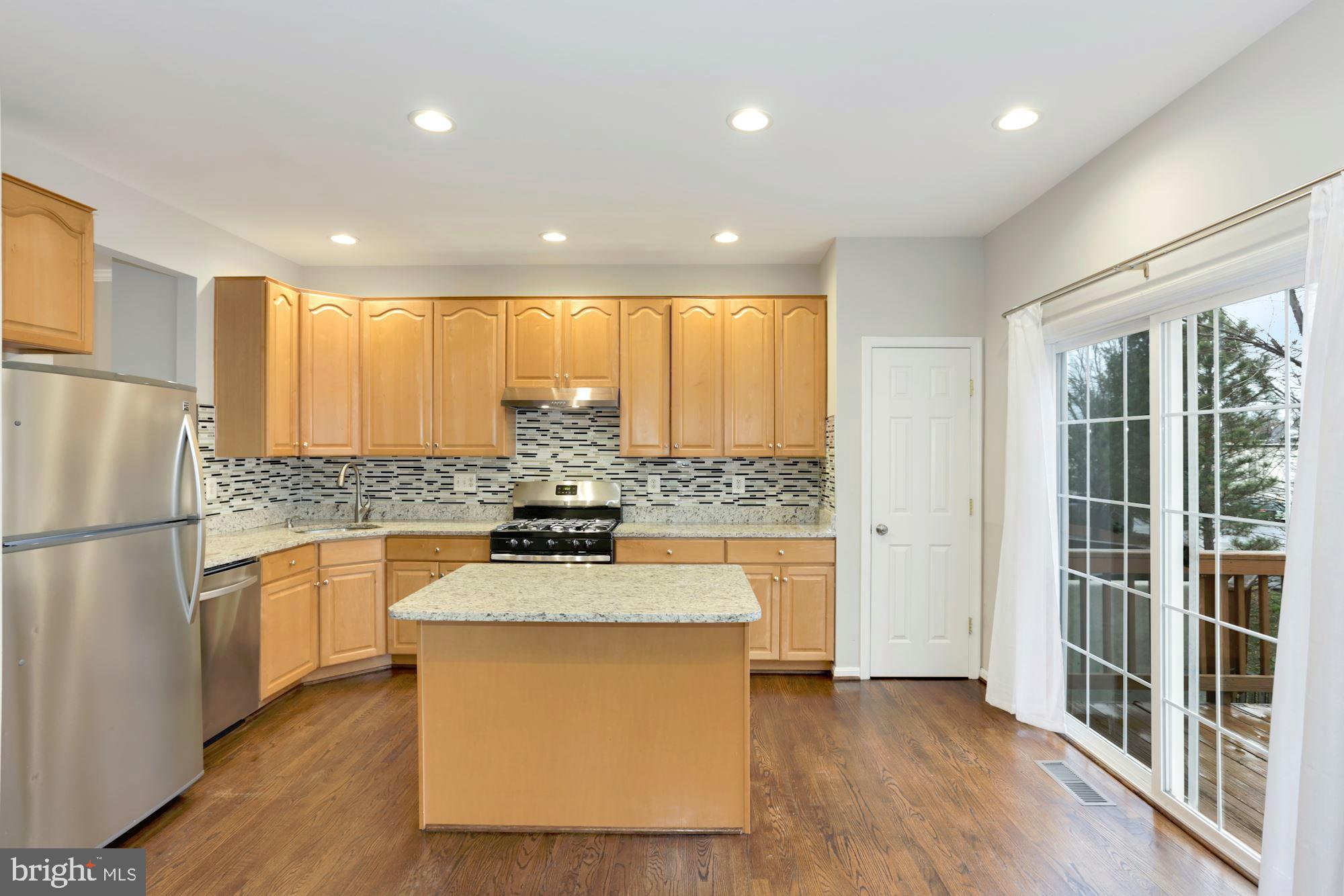 GREAT FALLS CHASE - Residential Lease