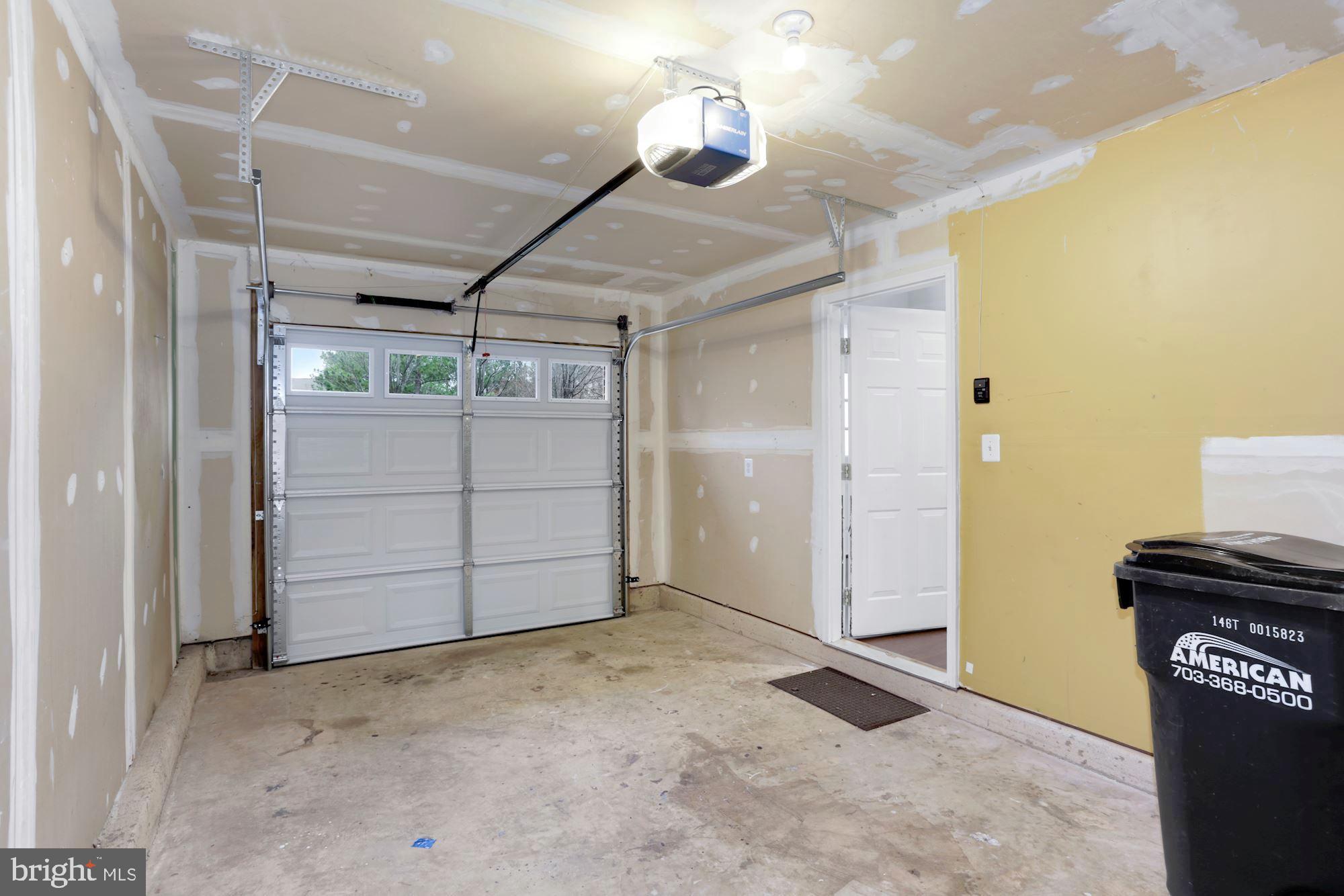 GREAT FALLS CHASE - Residential Lease