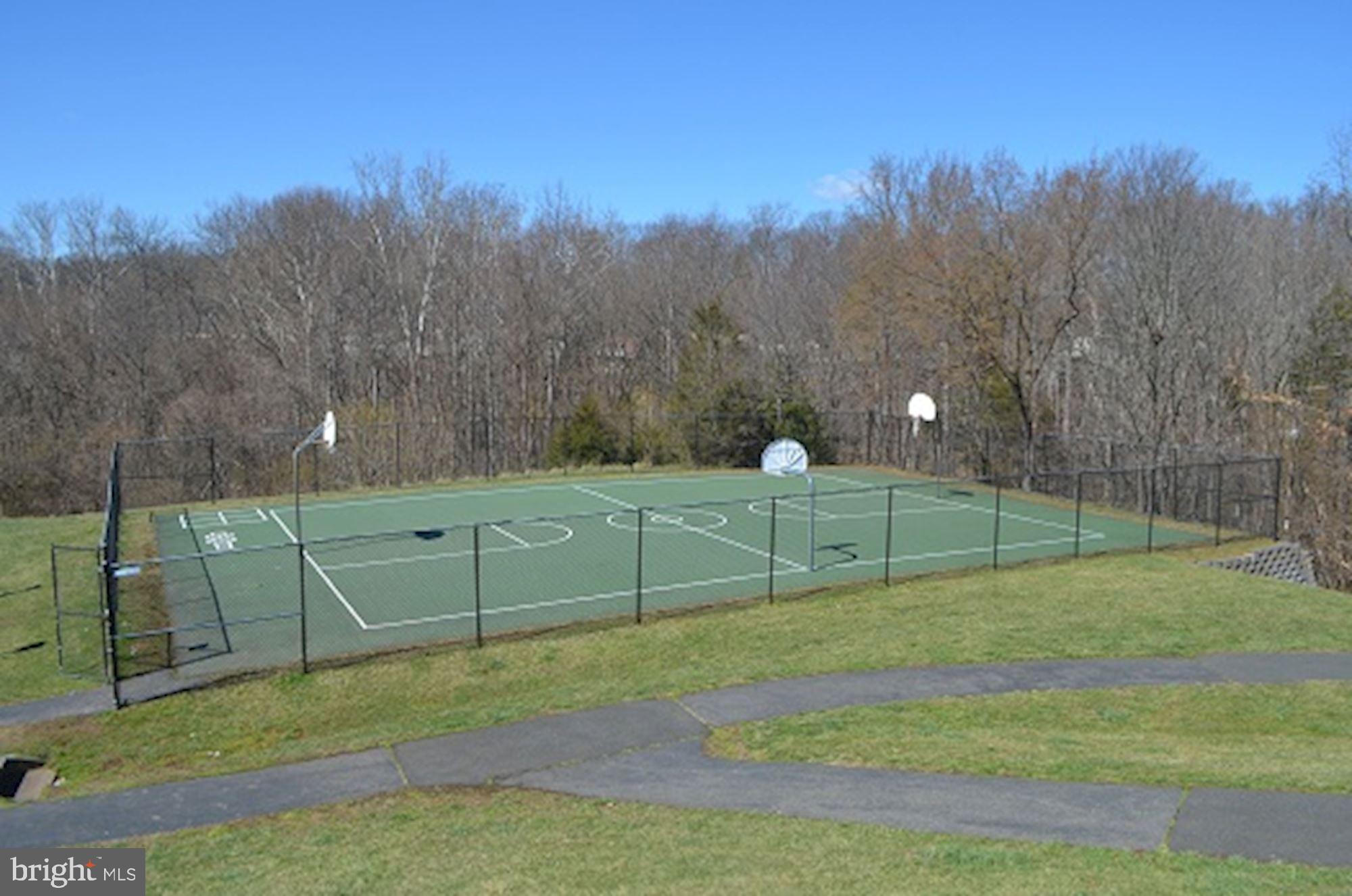 GREAT FALLS CHASE - Residential Lease