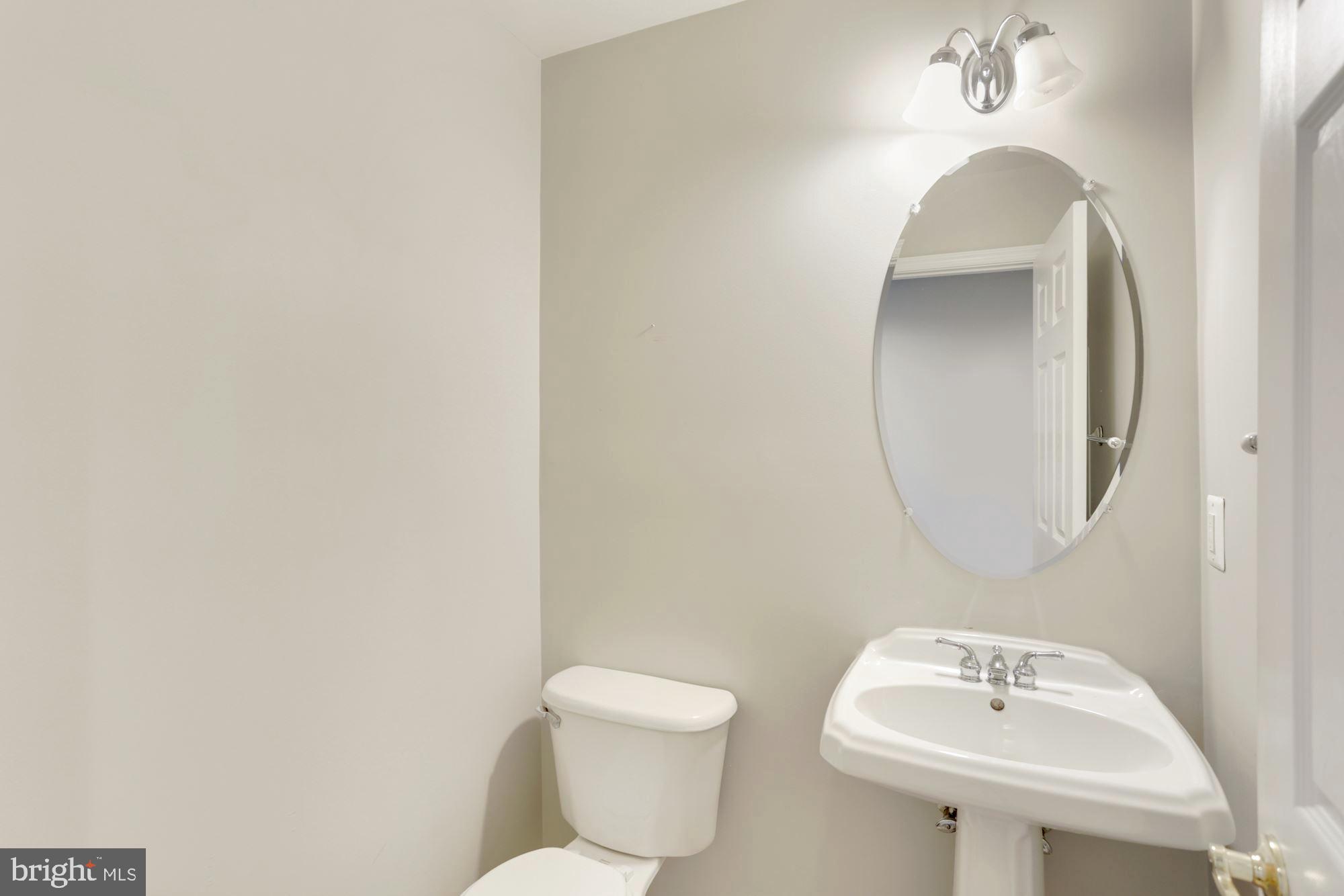 GREAT FALLS CHASE - Residential Lease