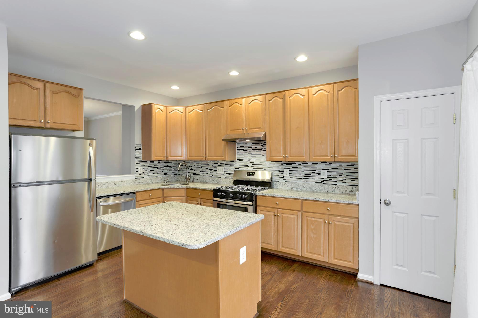 GREAT FALLS CHASE - Residential Lease