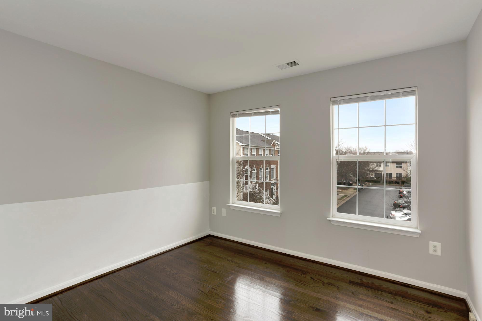 GREAT FALLS CHASE - Residential Lease