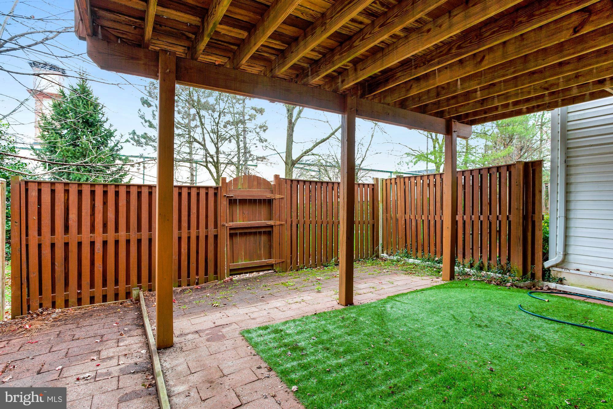 GREAT FALLS CHASE - Residential Lease